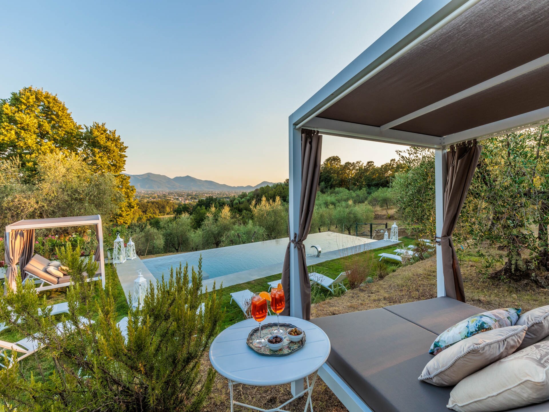 Villa Noa: Ruim Toscaans familieverblijf met zwembad en uitzicht bij Lucca - foto 13