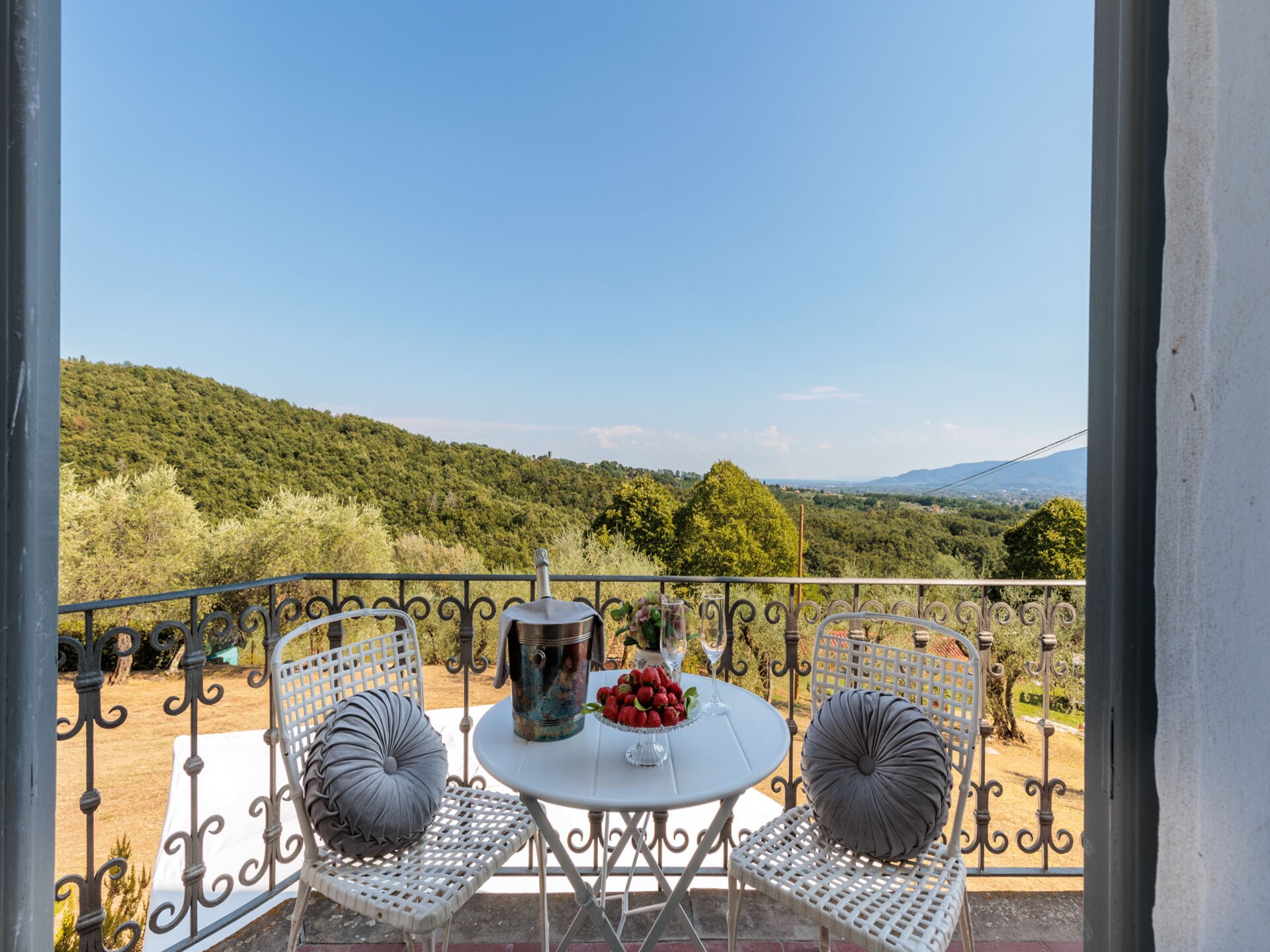 Villa Noa: Ruim Toscaans familieverblijf met zwembad en uitzicht bij Lucca - foto 119