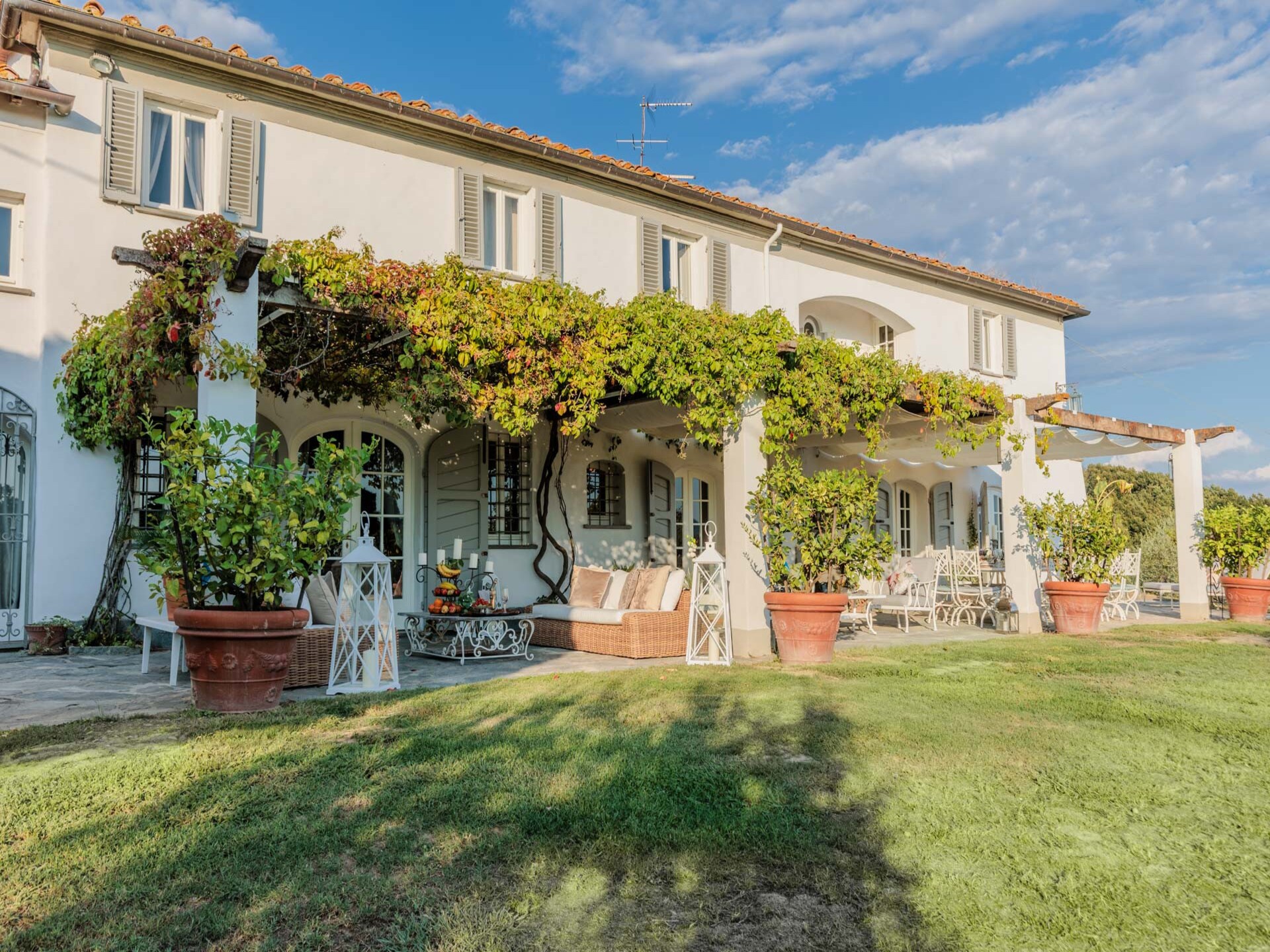 Villa Noa: Ruim Toscaans familieverblijf met zwembad en uitzicht bij Lucca - foto 12