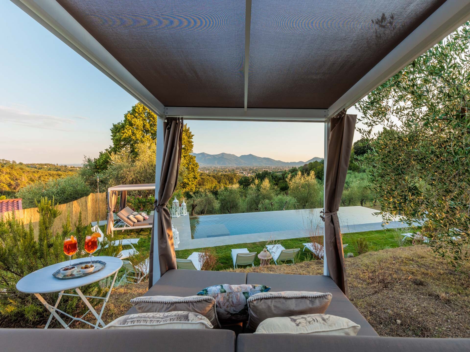 Villa Noa: Ruim Toscaans familieverblijf met zwembad en uitzicht bij Lucca - foto 20