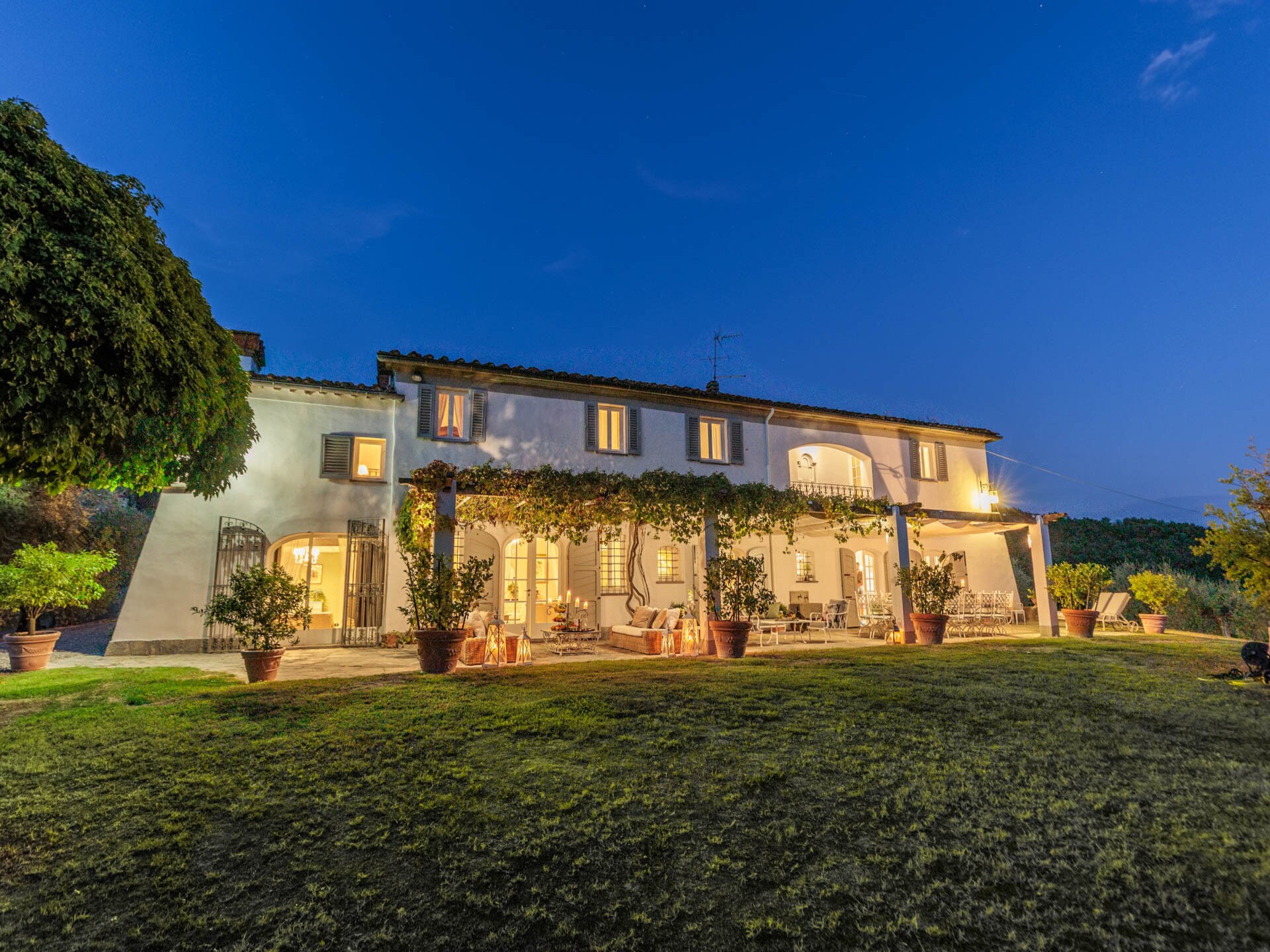 Villa Noa: Ruim Toscaans familieverblijf met zwembad en uitzicht bij Lucca - foto 6