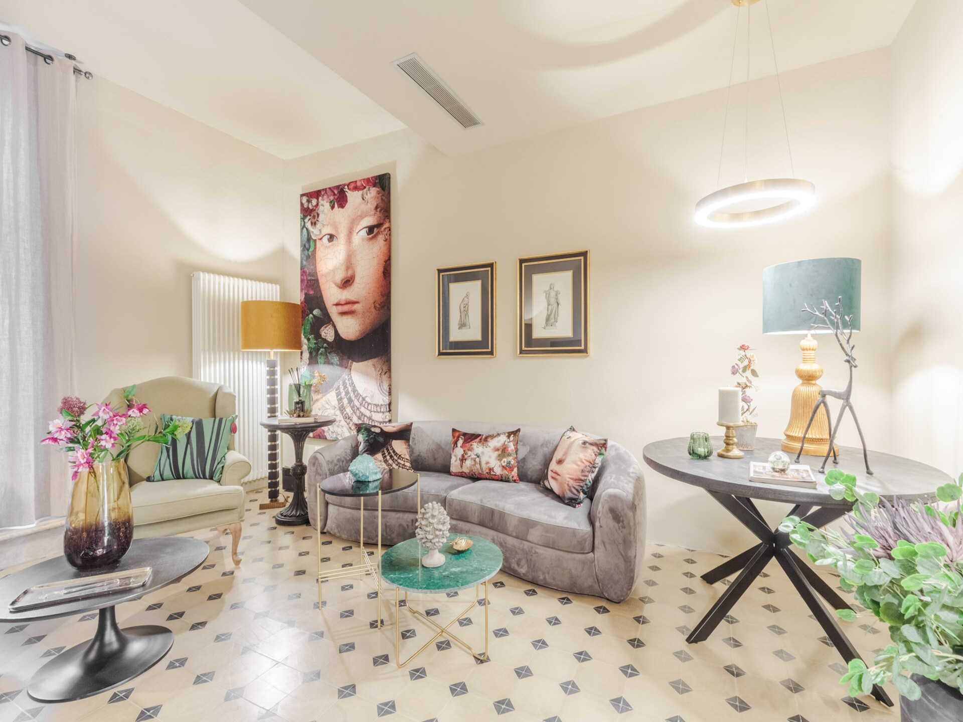 Luxe appartement met privétuin aan Piazza San Giovanni in Lucca - foto 14