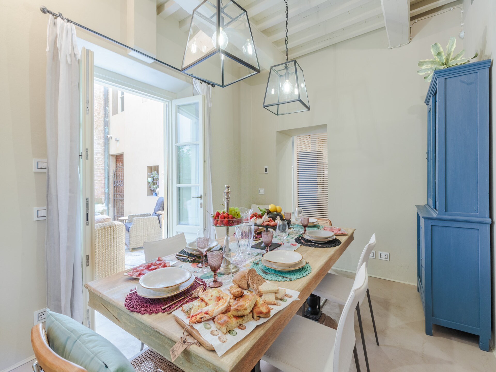 Luxe appartement met privétuin aan Piazza San Giovanni in Lucca - foto 15