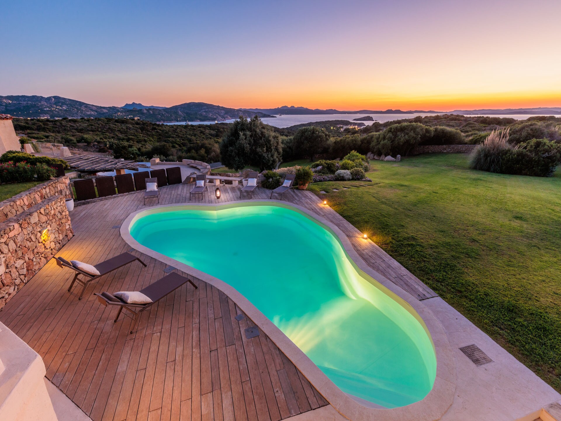 Luxe villa aan de golfbaan bij Porto Cervo met privétuin - foto 8