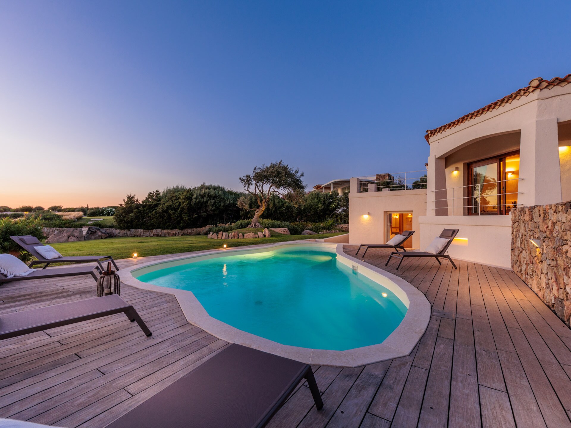 Luxe villa aan de golfbaan bij Porto Cervo met privétuin - foto 12