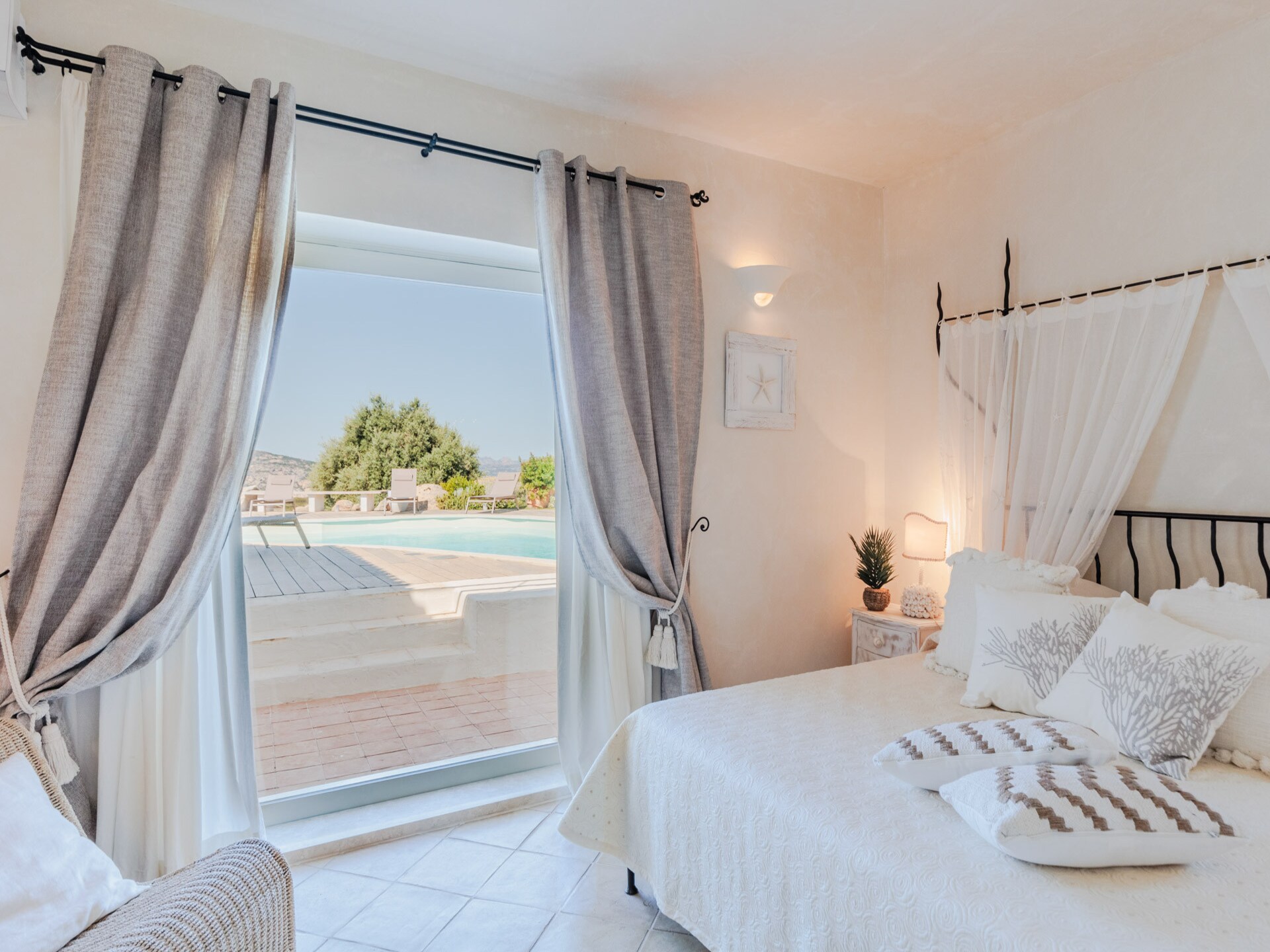 Luxe villa aan de golfbaan bij Porto Cervo met privétuin - foto 62