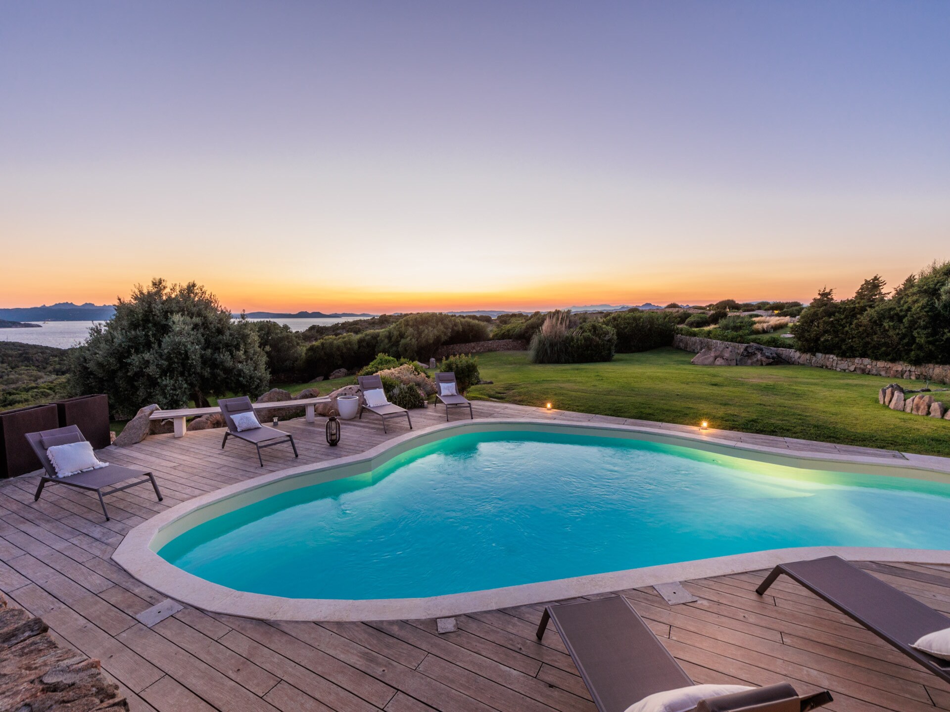 Luxe villa aan de golfbaan bij Porto Cervo met privétuin - foto 17