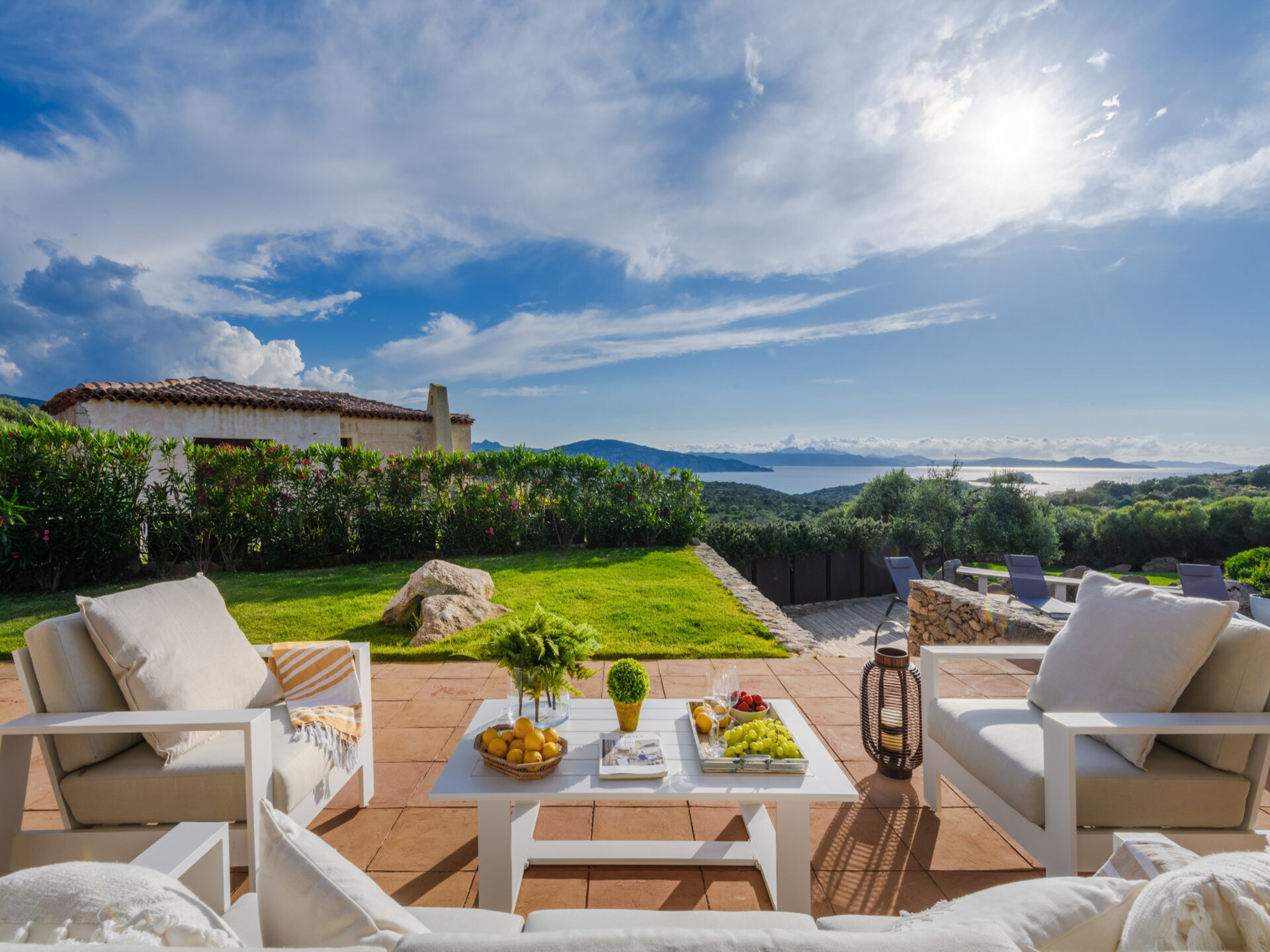 Luxe villa aan de golfbaan bij Porto Cervo met privétuin - foto 71