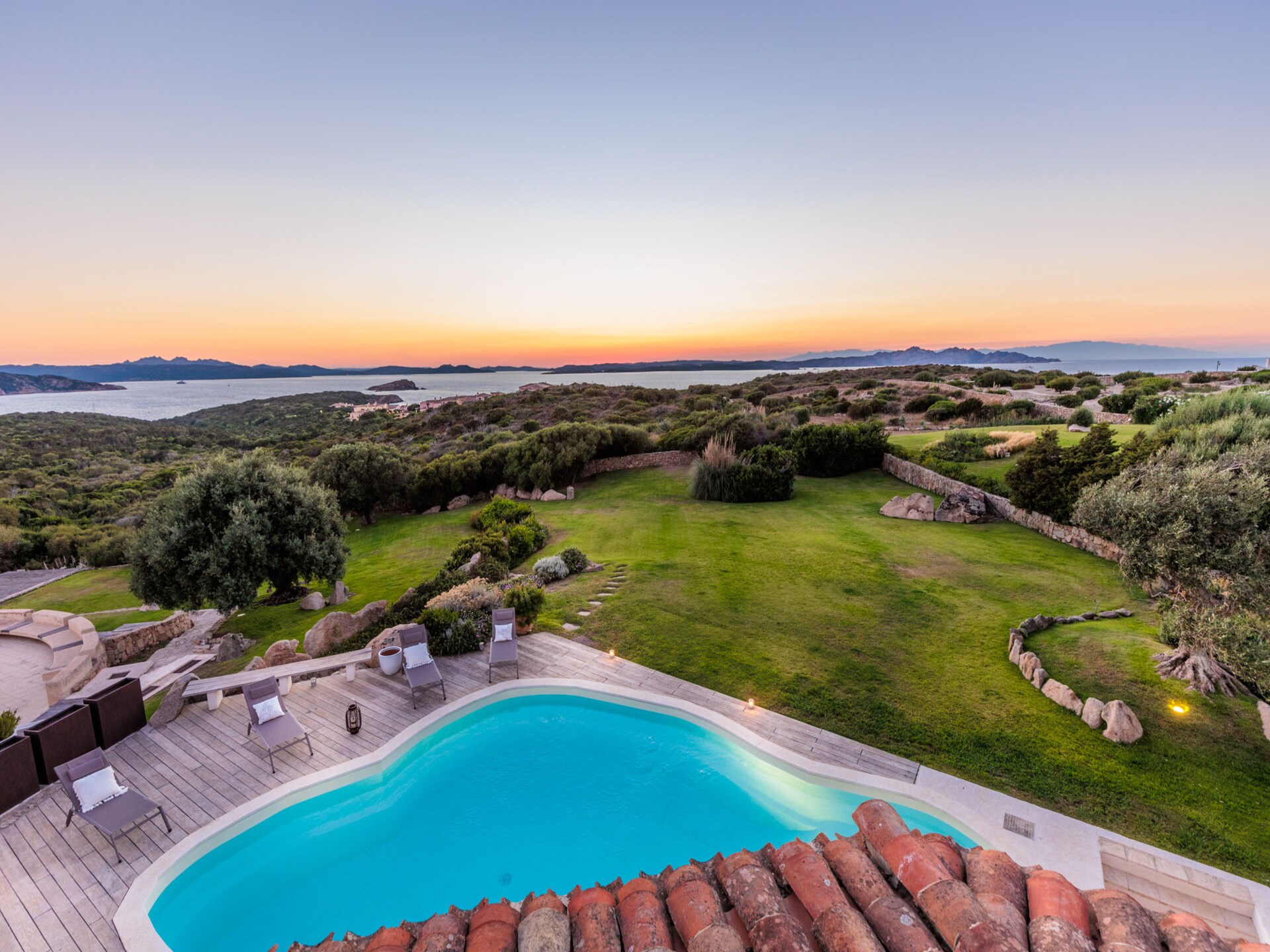 Luxe villa aan de golfbaan bij Porto Cervo met privétuin - foto 22