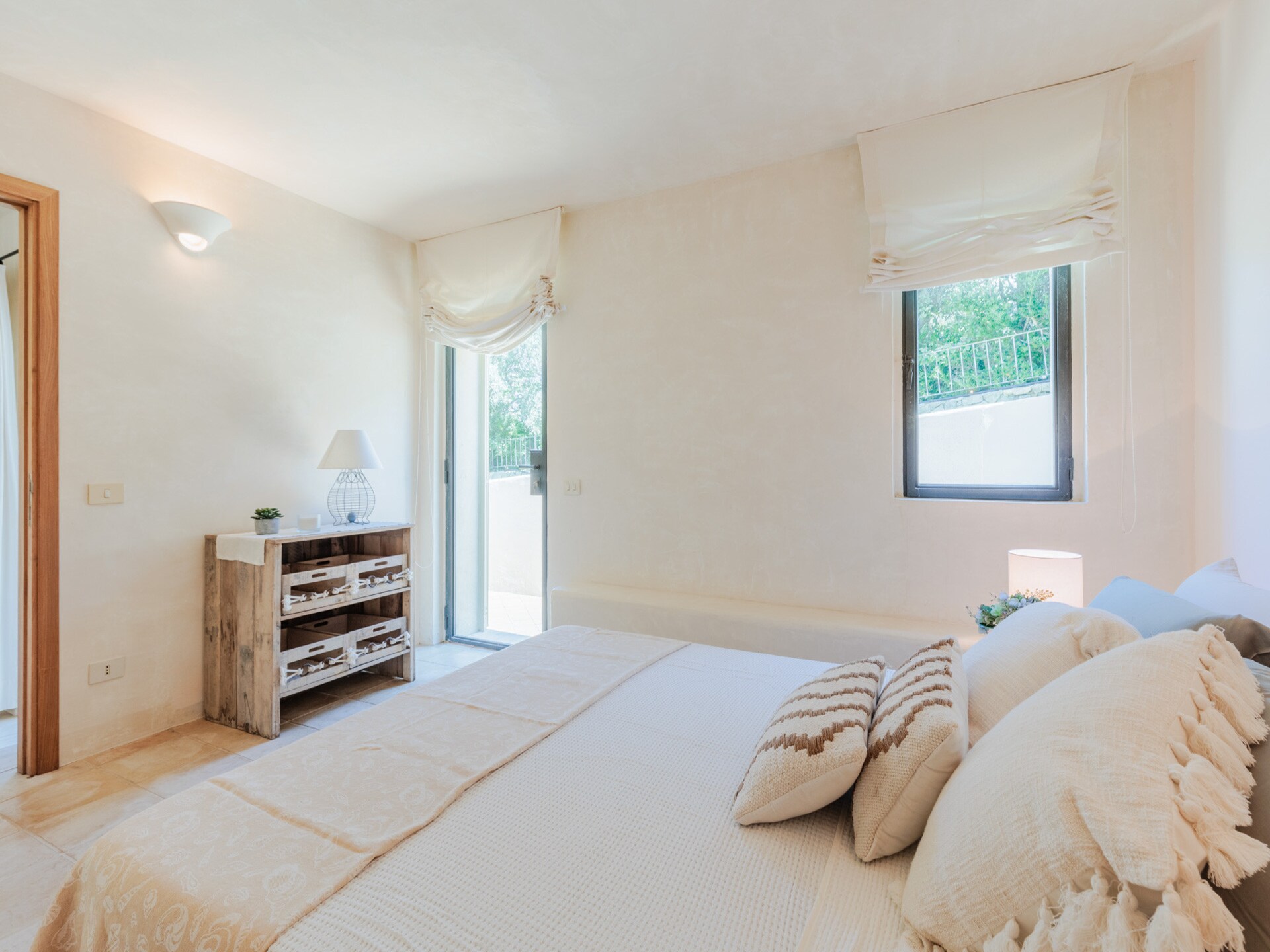 Luxe villa aan de golfbaan bij Porto Cervo met privétuin - foto 44