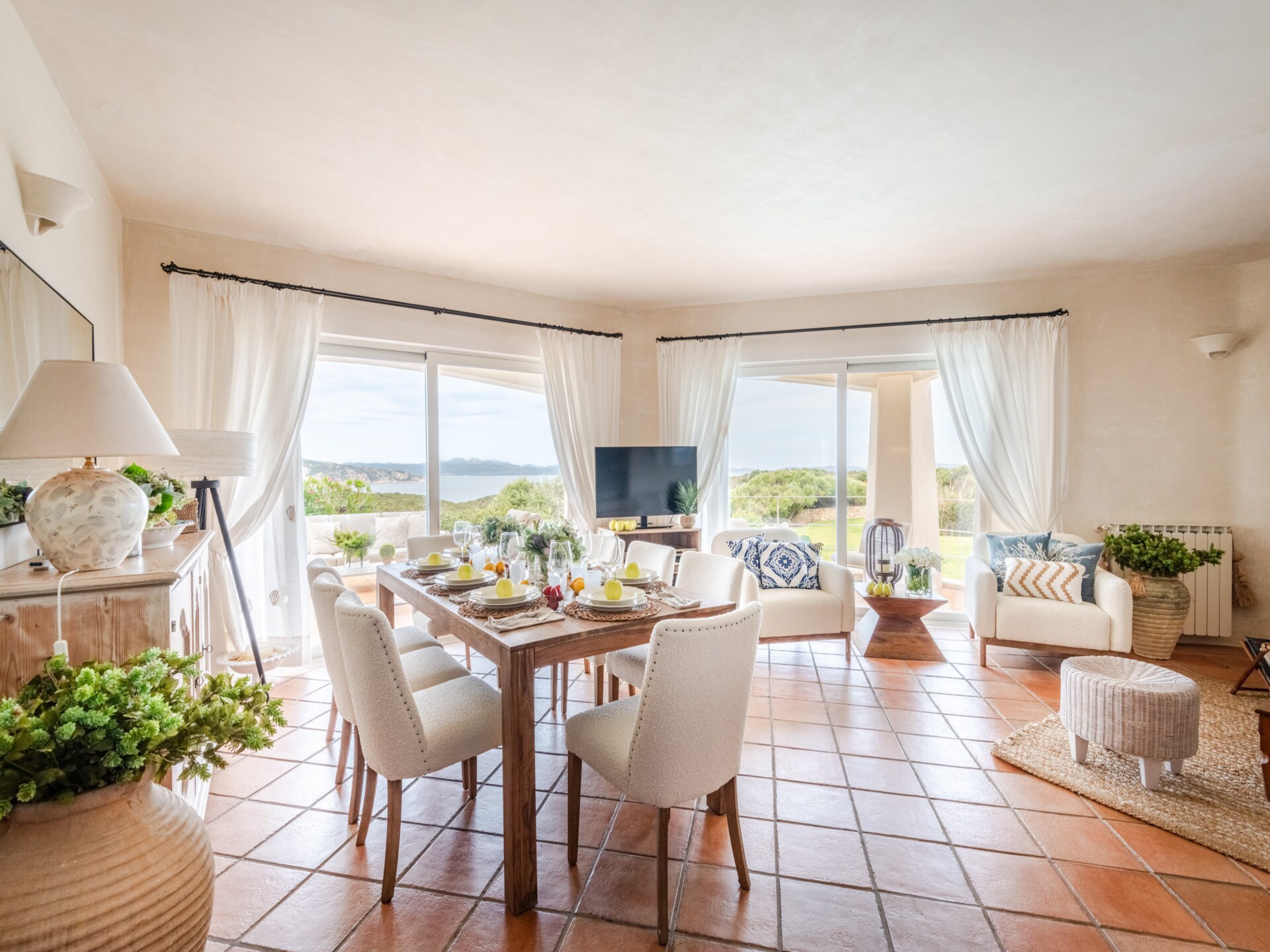 Luxe villa aan de golfbaan bij Porto Cervo met privétuin - foto 37
