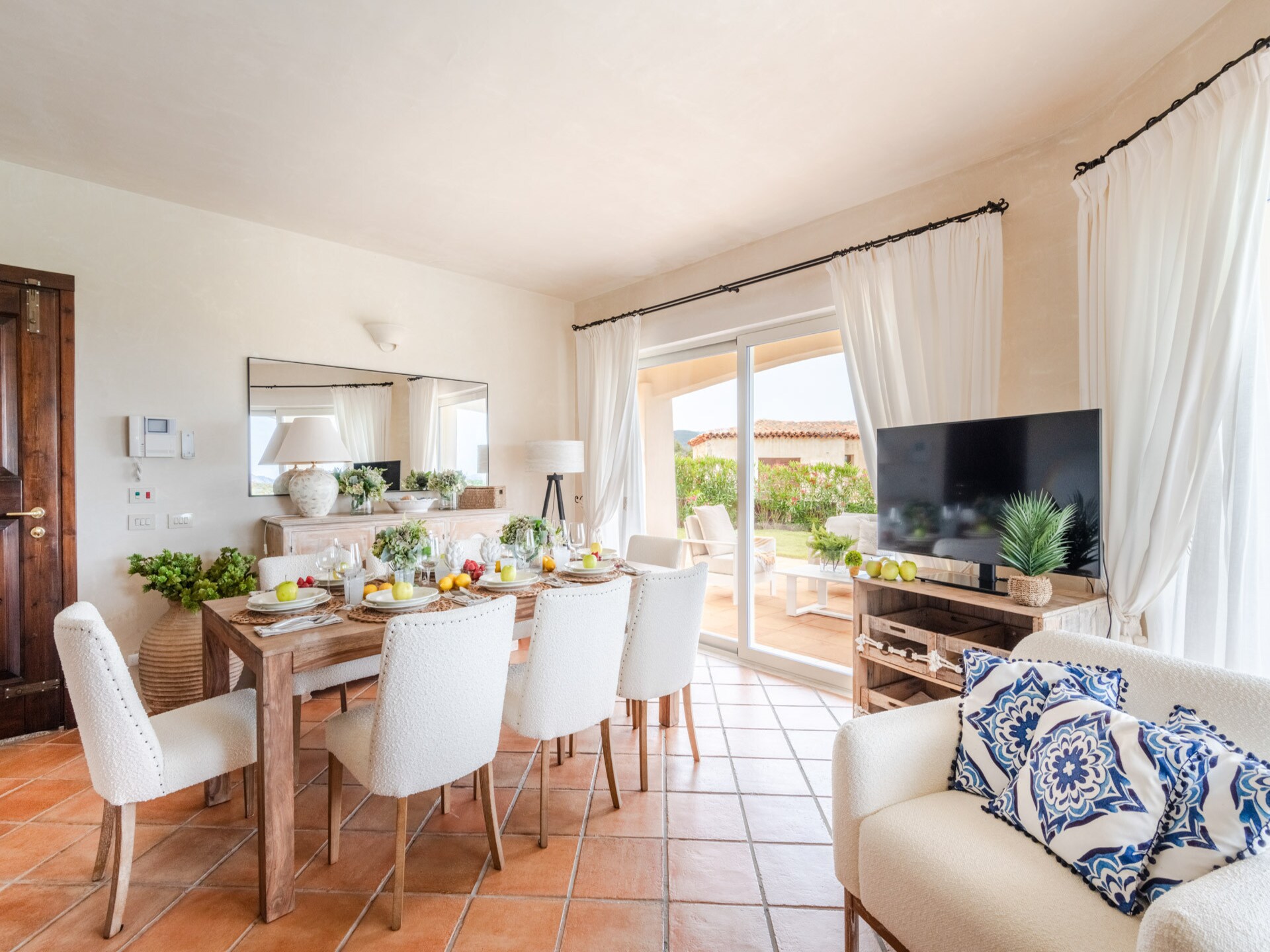 Luxe villa aan de golfbaan bij Porto Cervo met privétuin - foto 36