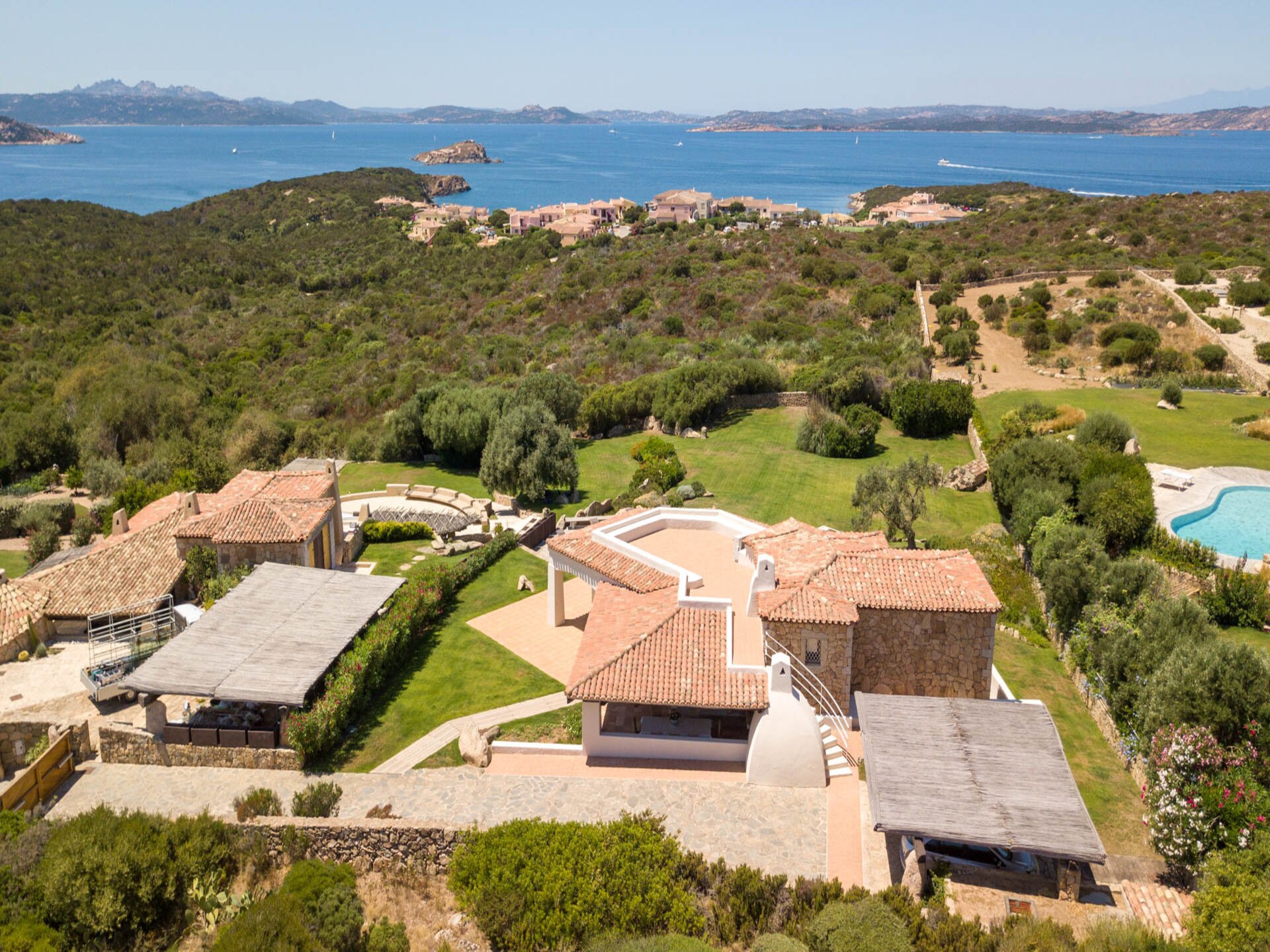 Luxe villa aan de golfbaan bij Porto Cervo met privétuin - foto 5