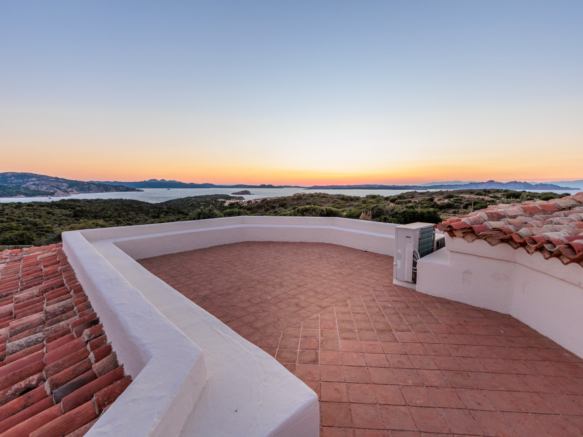 Luxe villa aan de golfbaan bij Porto Cervo met privétuin - foto 3