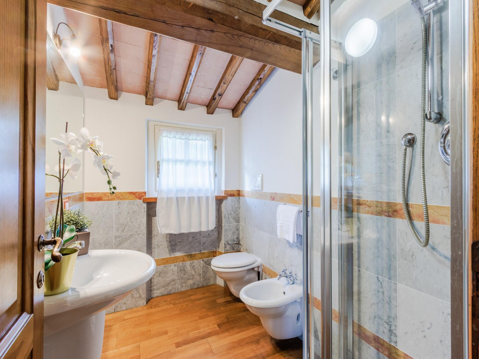 Toscaanse villa met 3 slaapkamers, tuin en gedeeld zwembad bij Lucca - foto 20