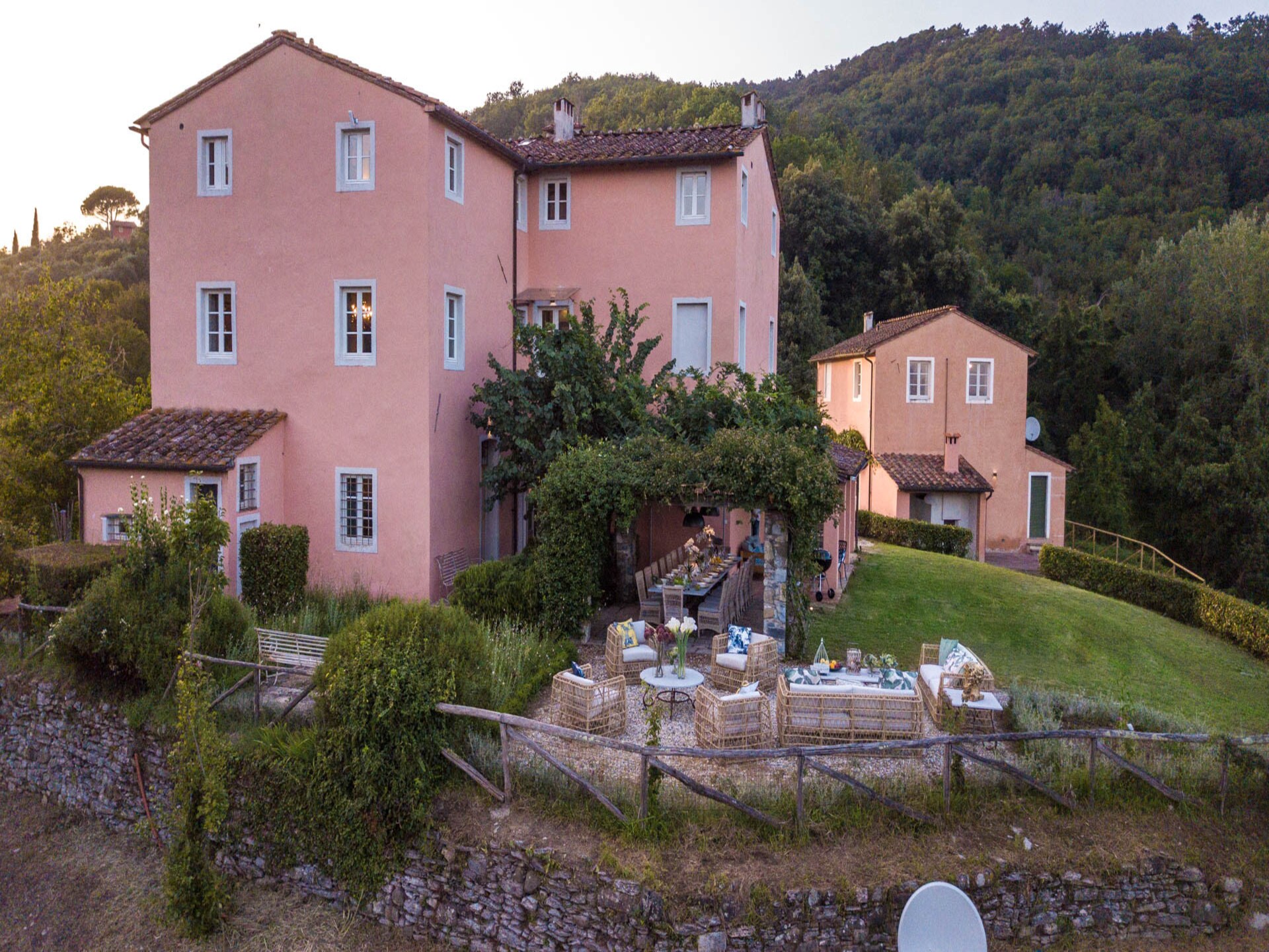 Landhuis Domus Francigena: 10-slaapkamer villa aan golfbaan bij Lucca - foto 7