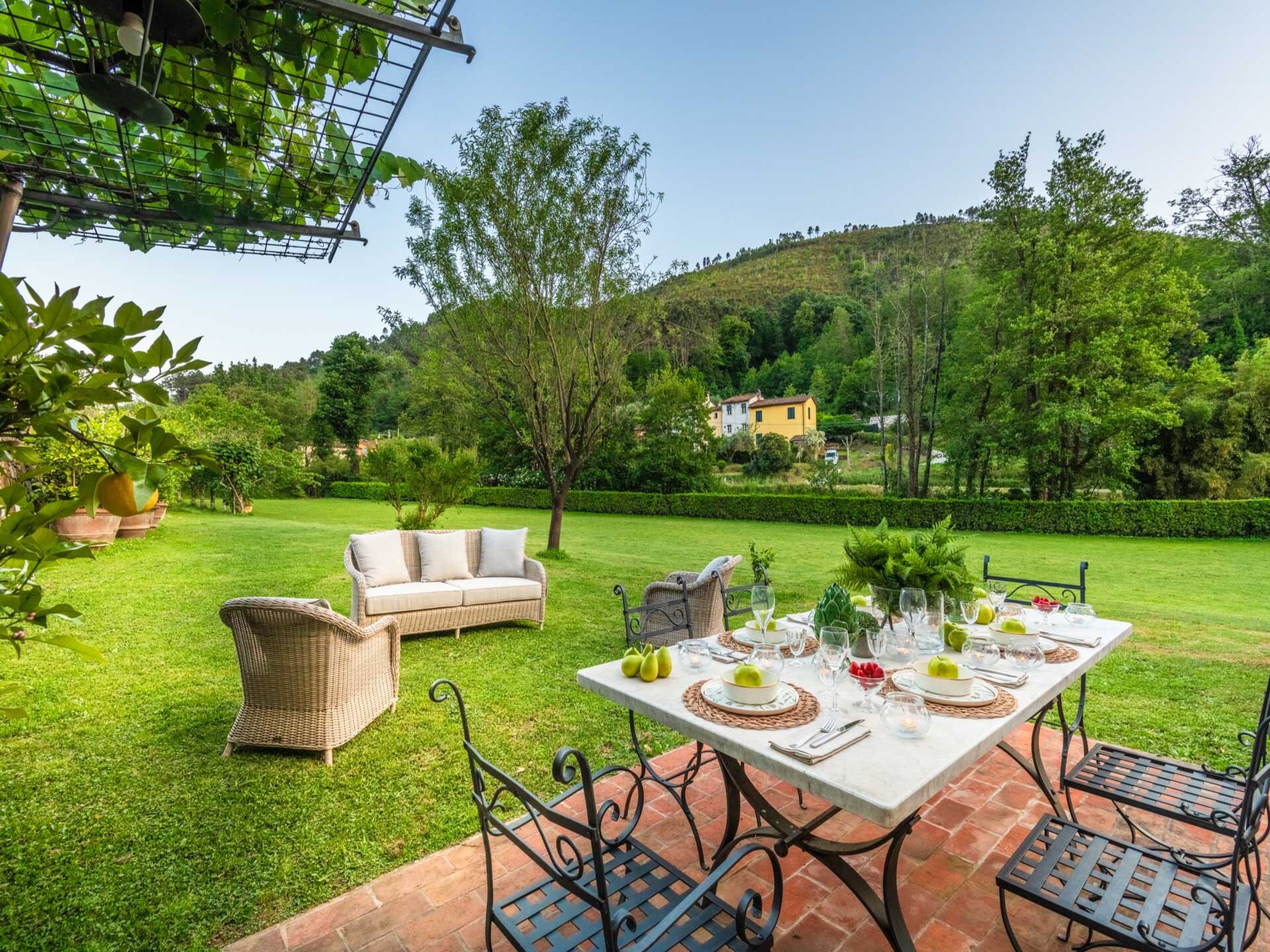 Toscaanse villa met privétuin en uitzicht op olijfgaarden bij Lucca - foto 65