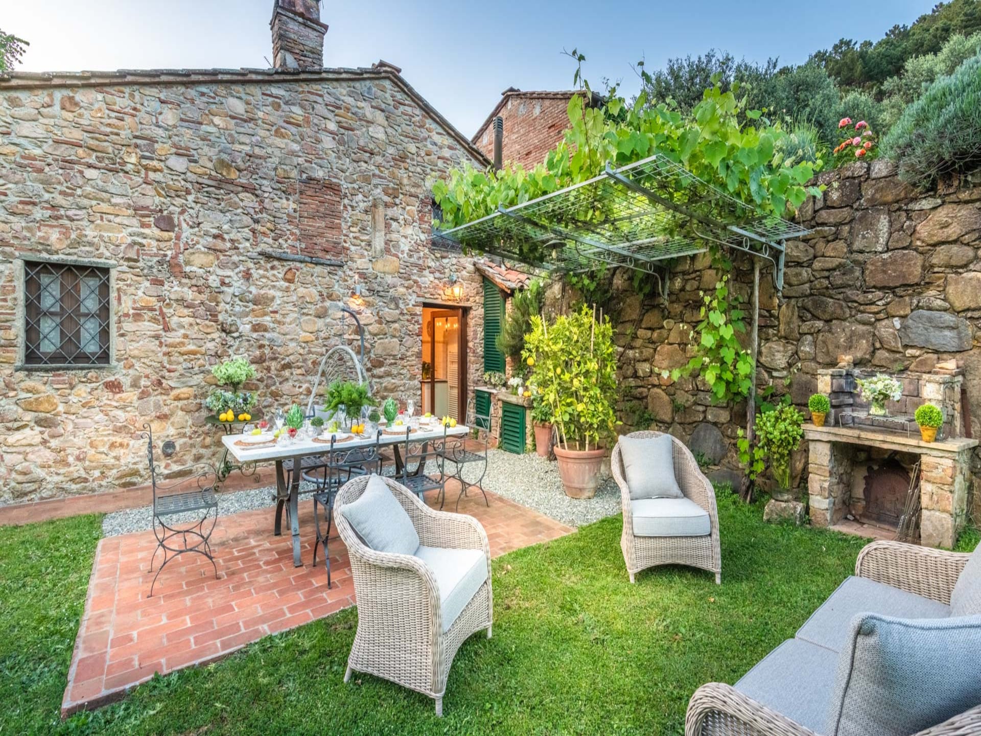 Toscaanse villa met privétuin en uitzicht op olijfgaarden bij Lucca - foto 59