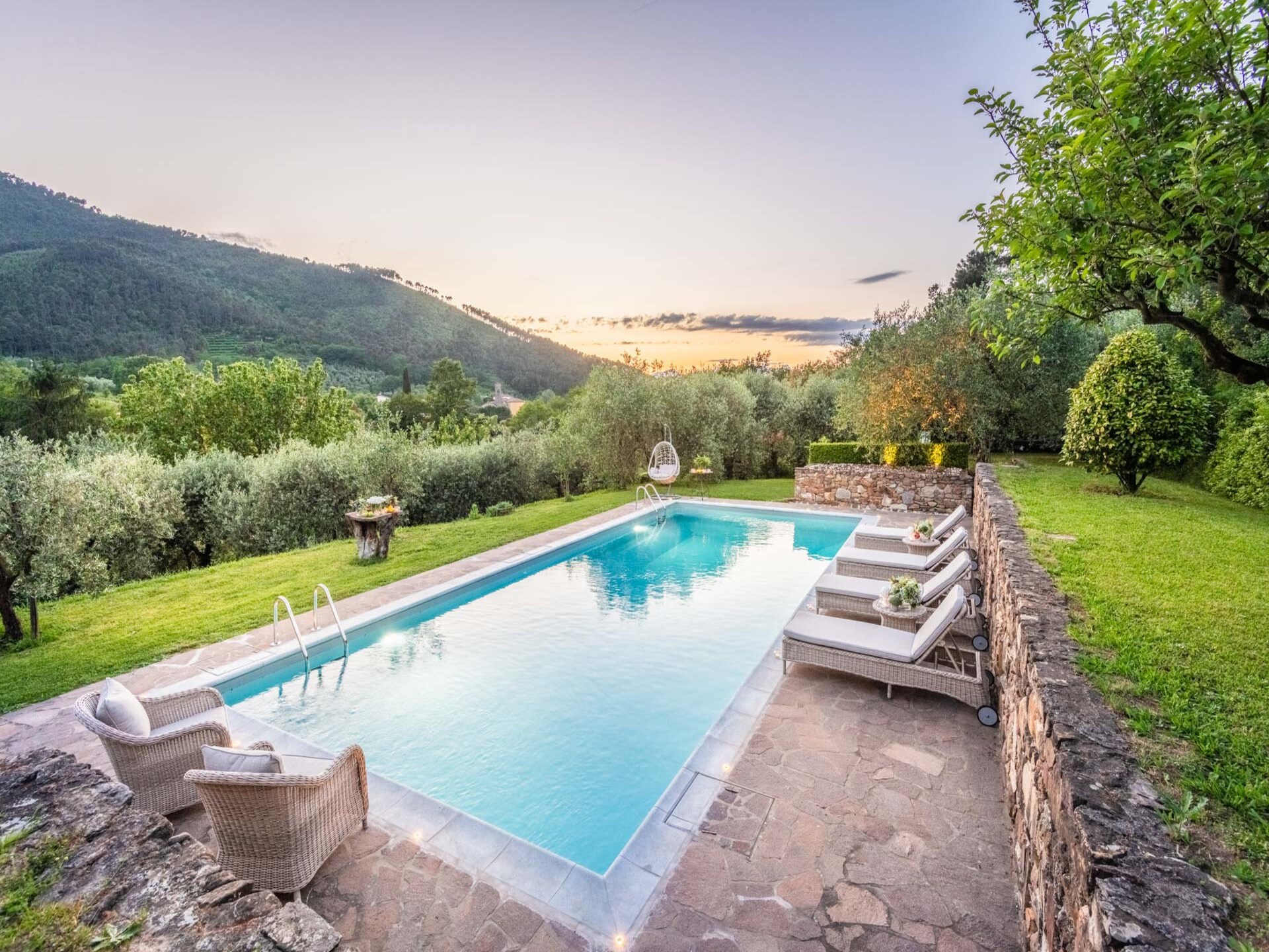 Toscaanse villa met privétuin en uitzicht op olijfgaarden bij Lucca - foto 18