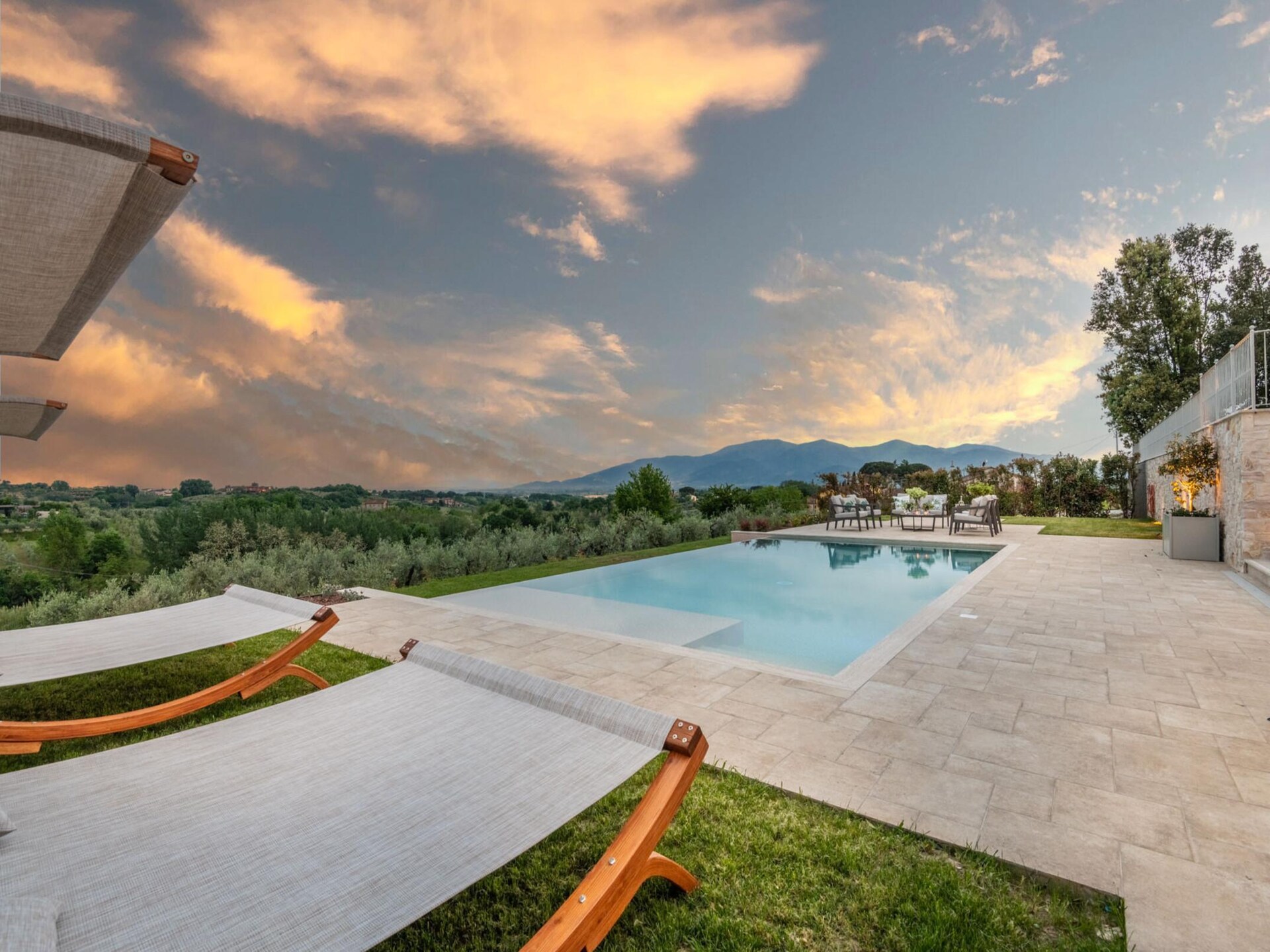 Villa Sunkiss – Luxe wijnhuisvilla met infinitypool in Montecarlo - foto 30