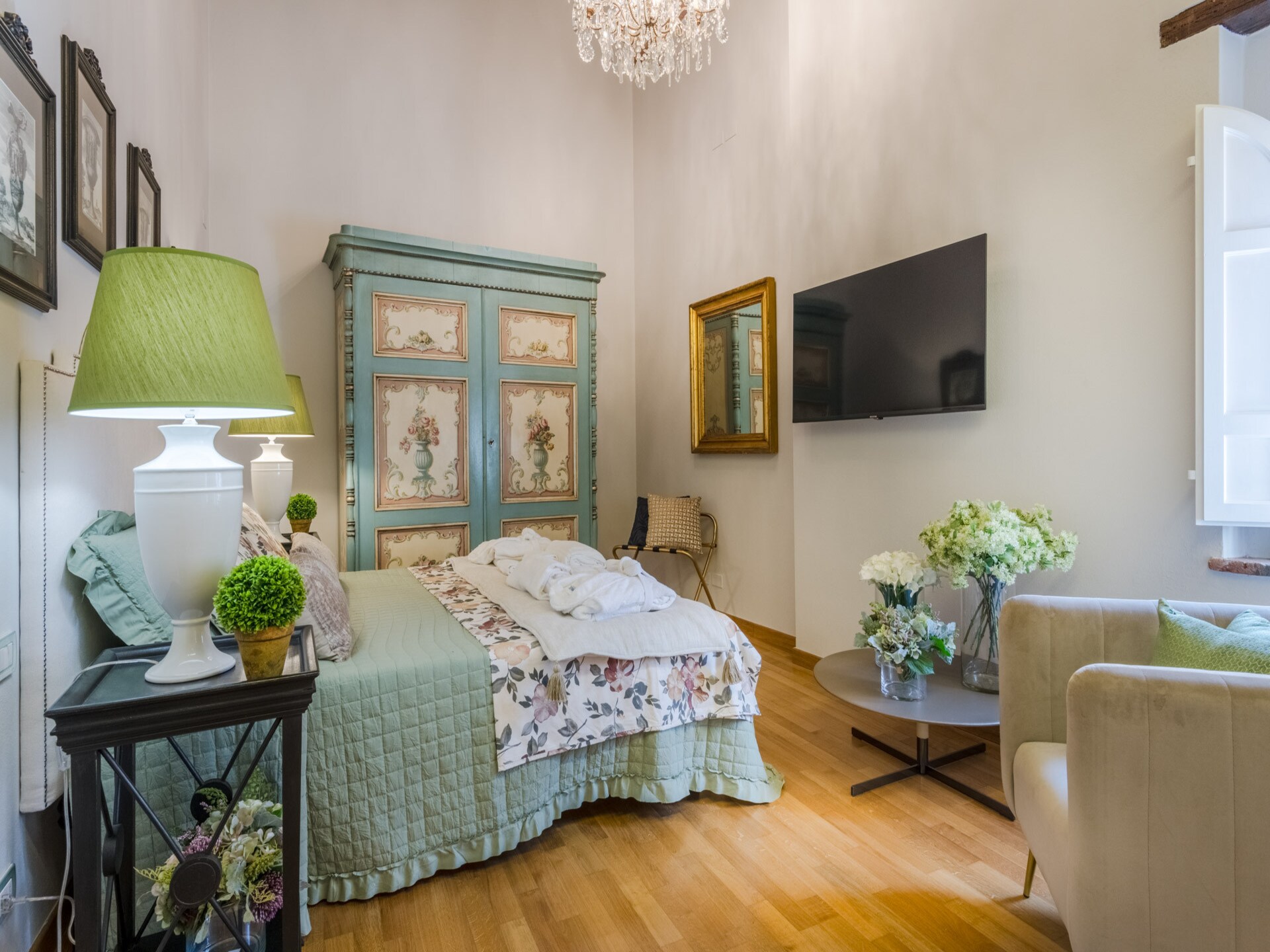 Historisch appartement in kunstwijk Lucca met modern comfort - foto 13