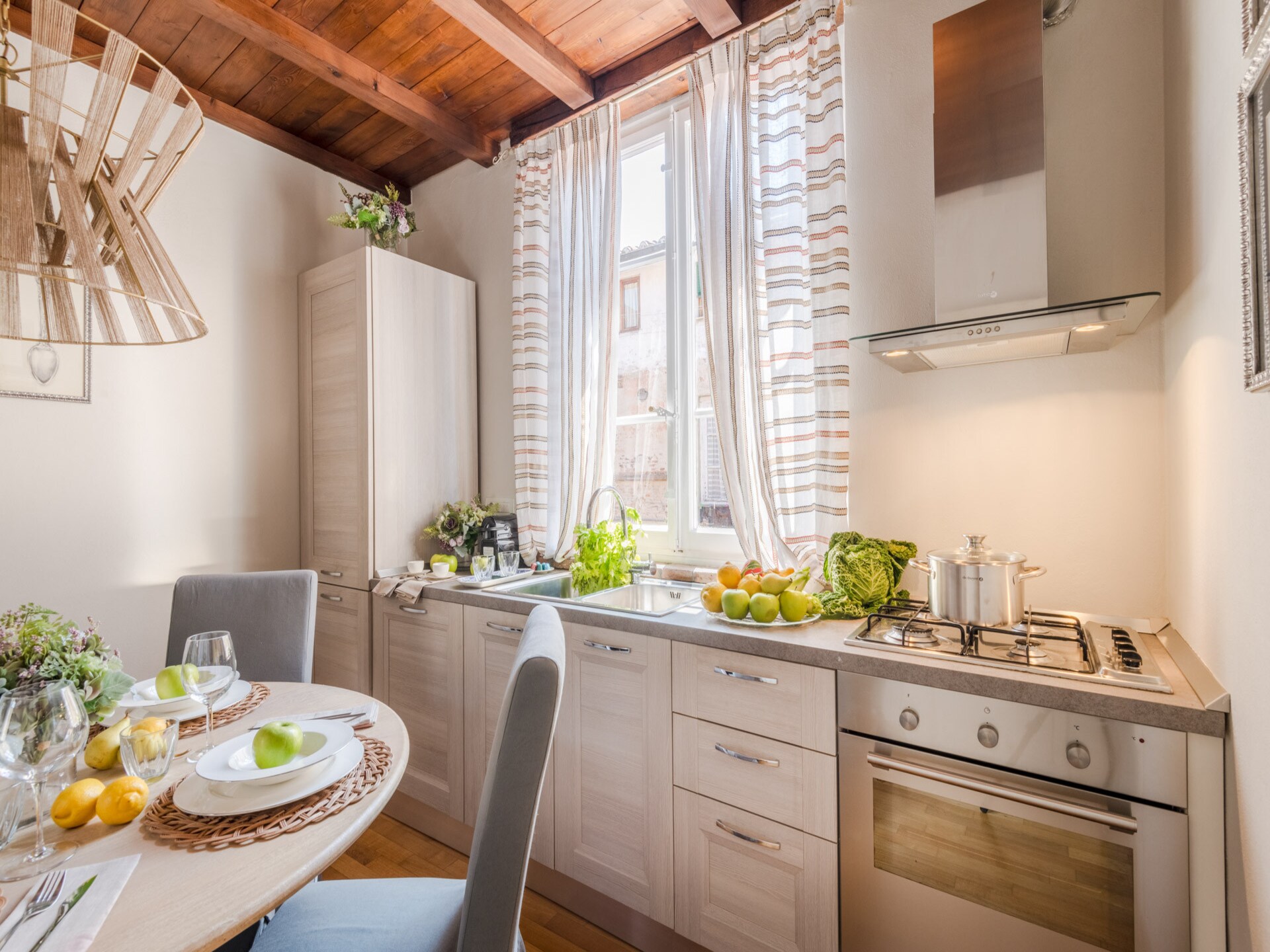 Historisch appartement in kunstwijk Lucca met modern comfort - foto 10