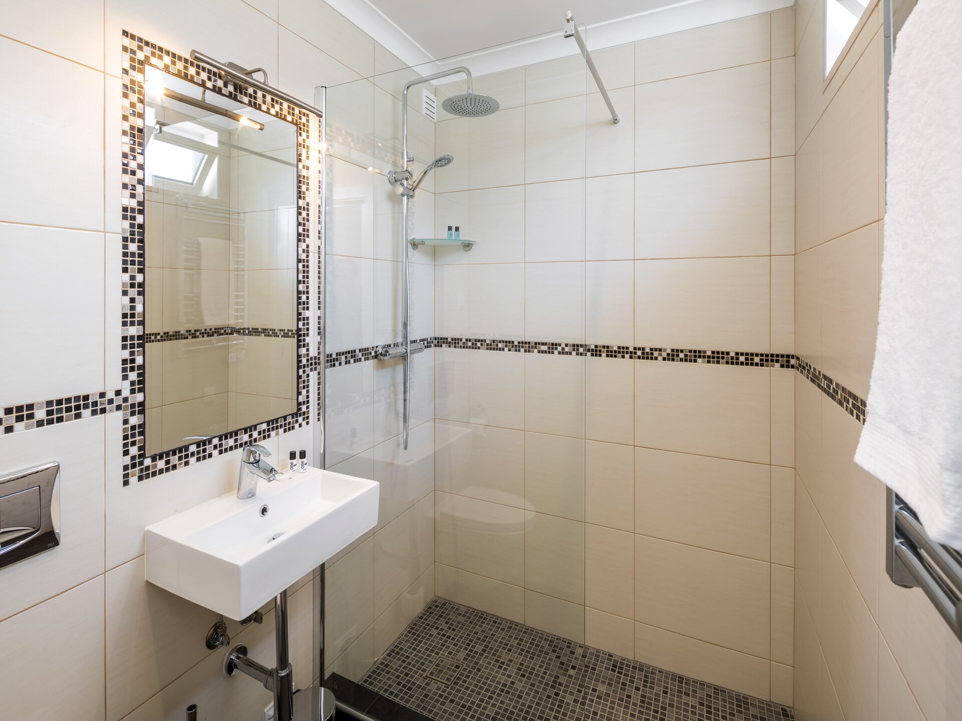 Appartement met uitzicht op Benagil Beach – 190m van zee - foto 17