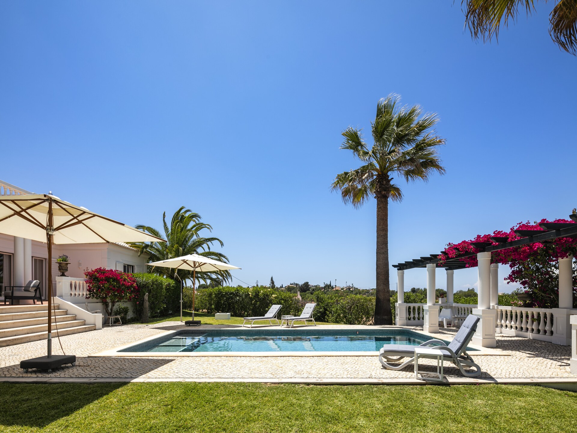 Villa Atlantico: Ruime villa met zwembad en uitzicht bij Carvoeiro - foto 7