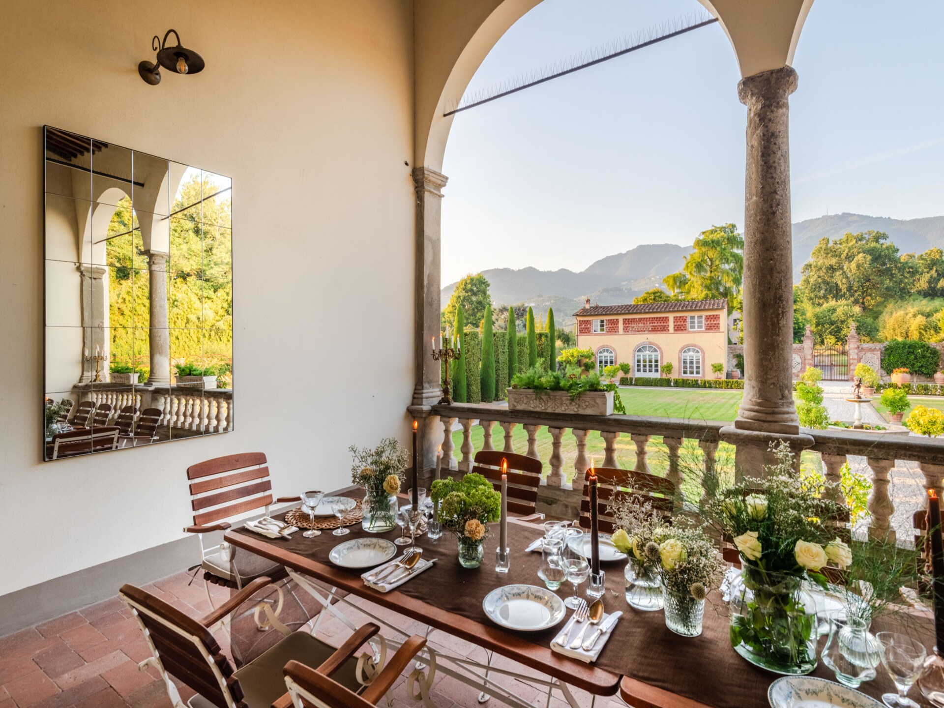 Historische villa aan de voet van Lucca met panoramisch uitzicht en zwembad - foto 95