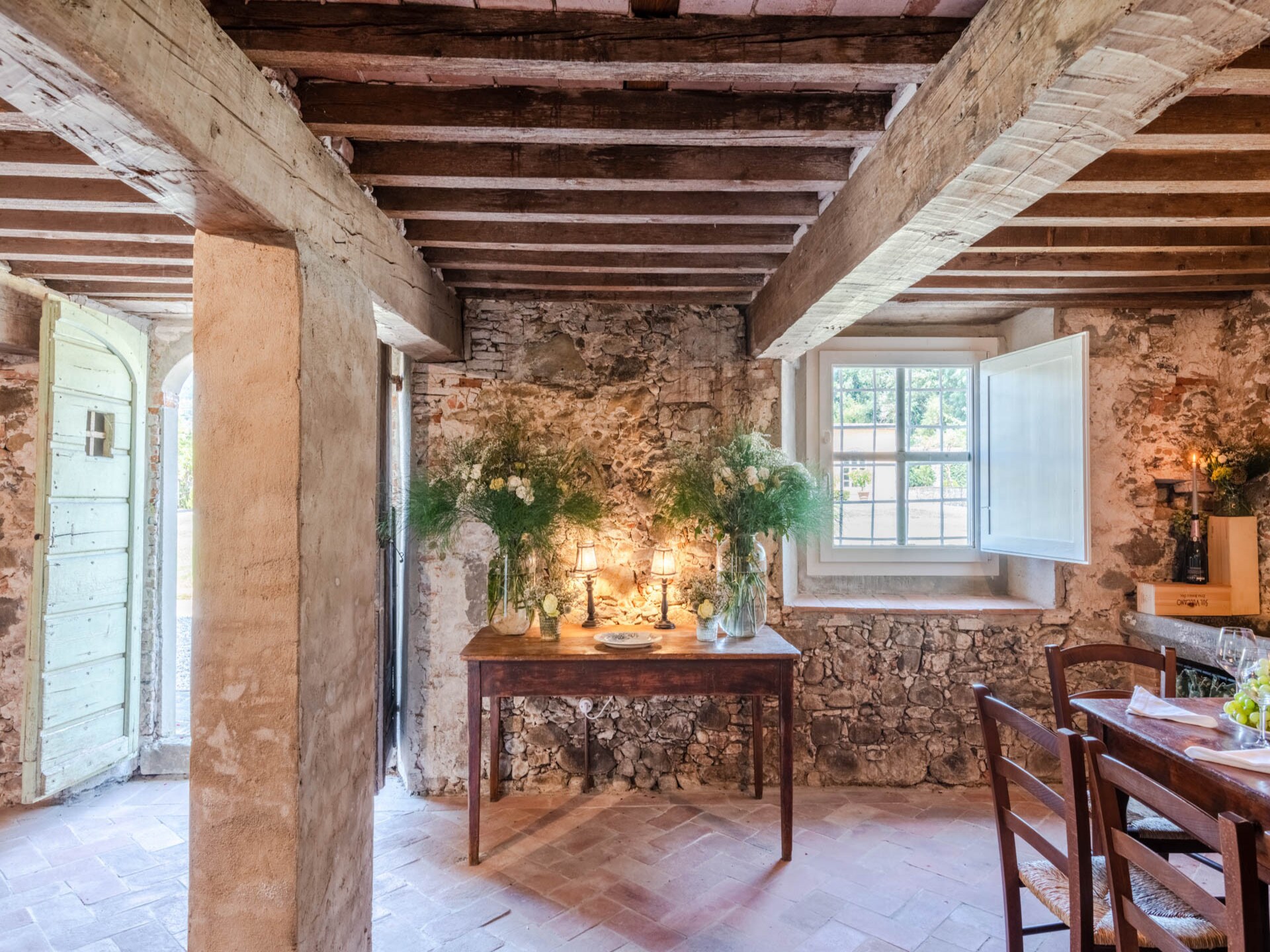 Historische villa aan de voet van Lucca met panoramisch uitzicht en zwembad - foto 25