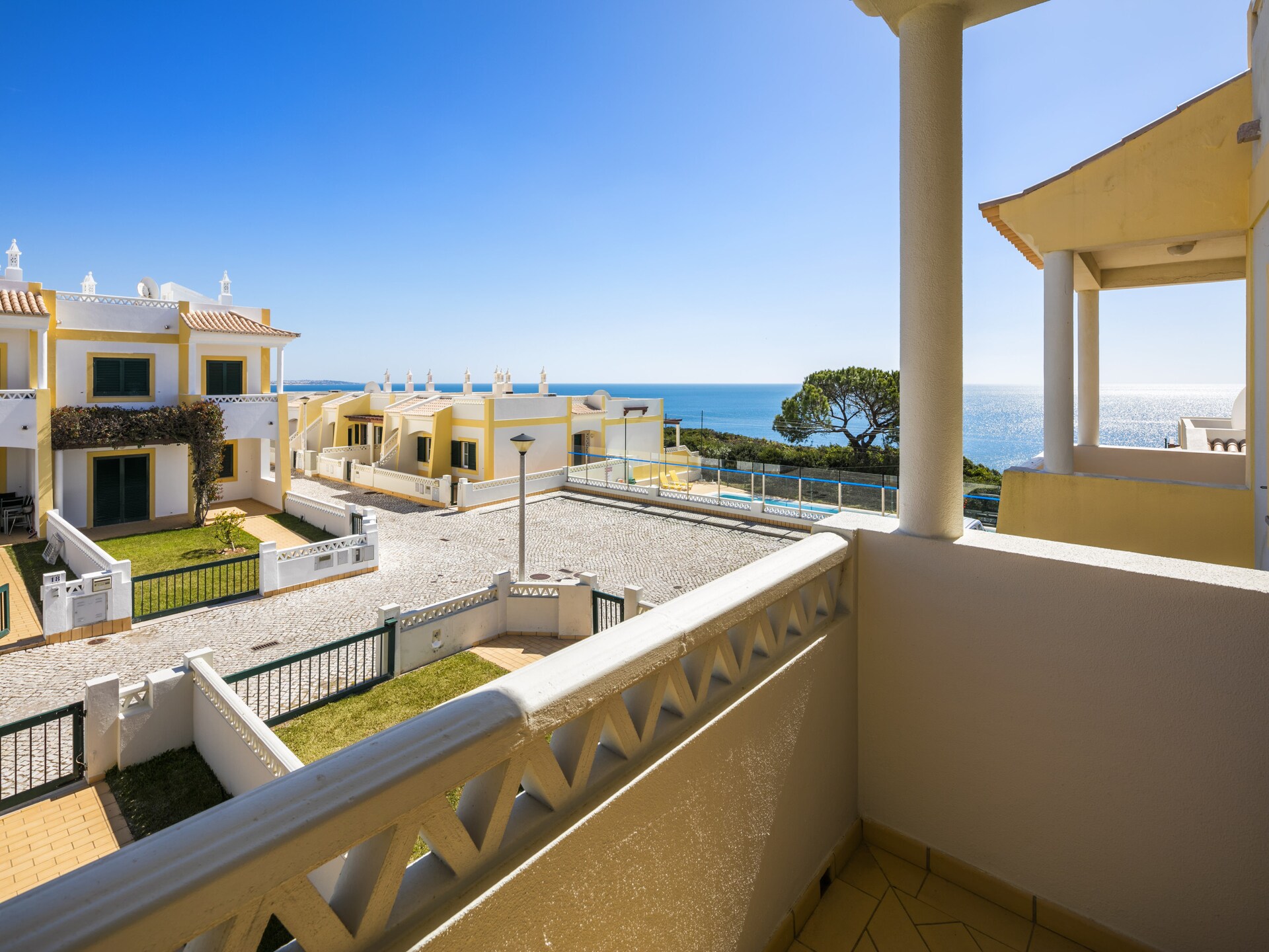 Modern vakantiehuis met zeezicht op 190 meter van Praia de Benagil - foto 11