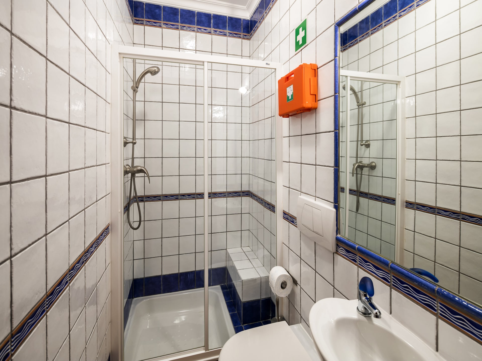 Aan het strand: Modern vakantiehuis in het centrum van Benagil - foto 9