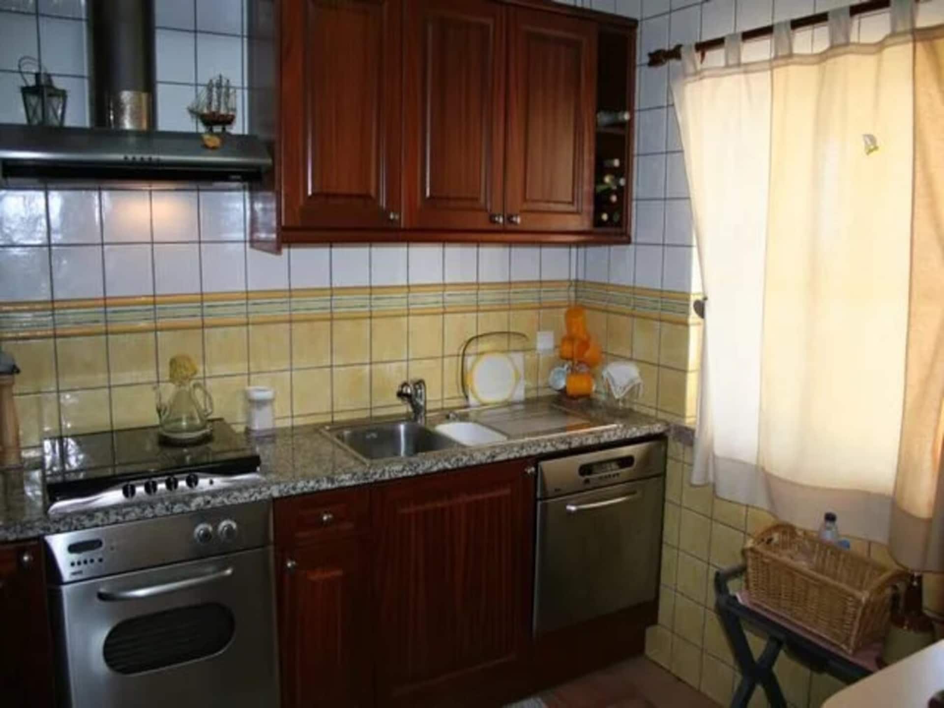 Centraal gelegen vakantiehuis in Benagil vlakbij het strand - foto 13