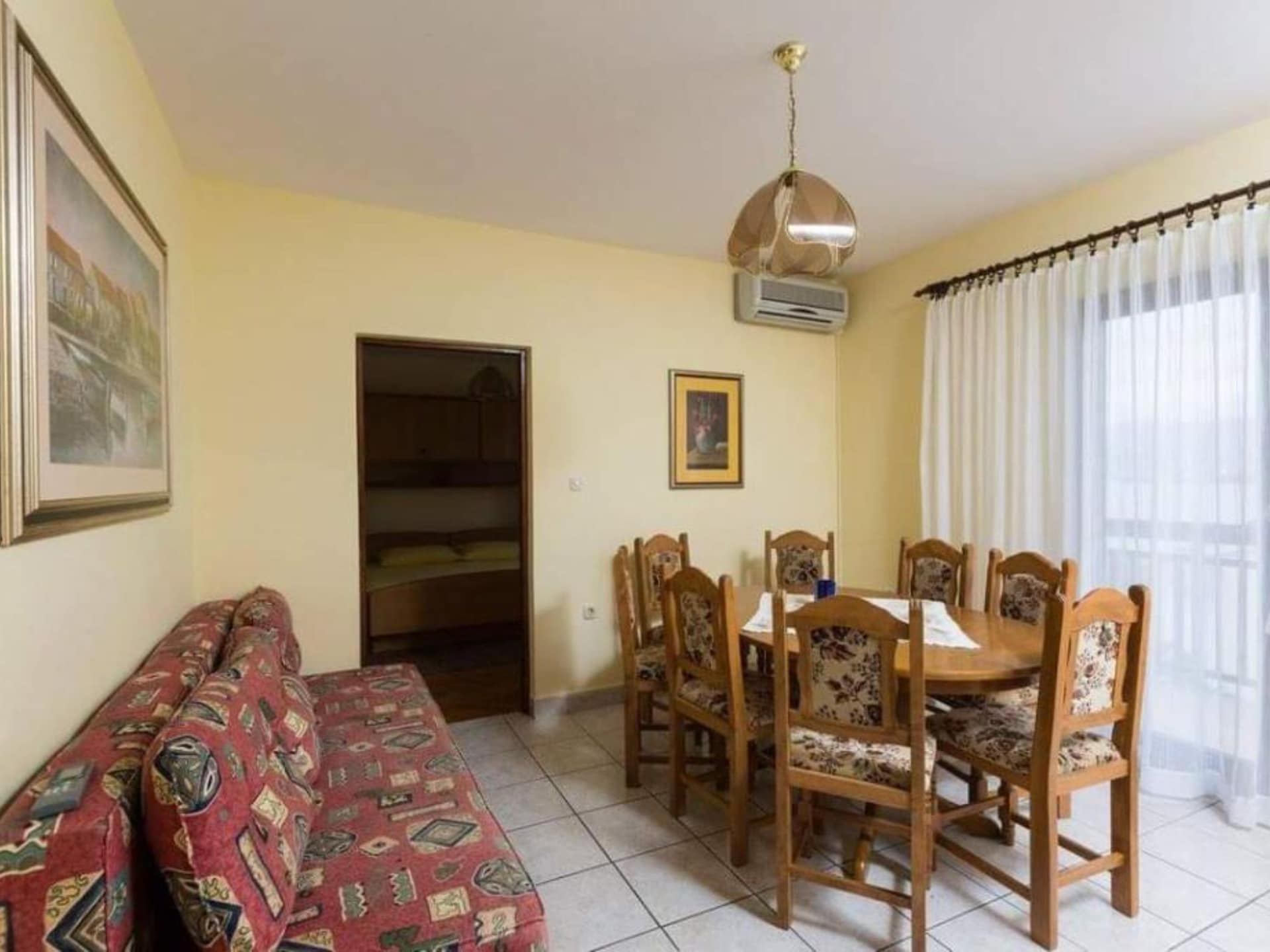 Aan het strand: Ruim appartement voor 8 personen in Okrug Gornji - foto 3