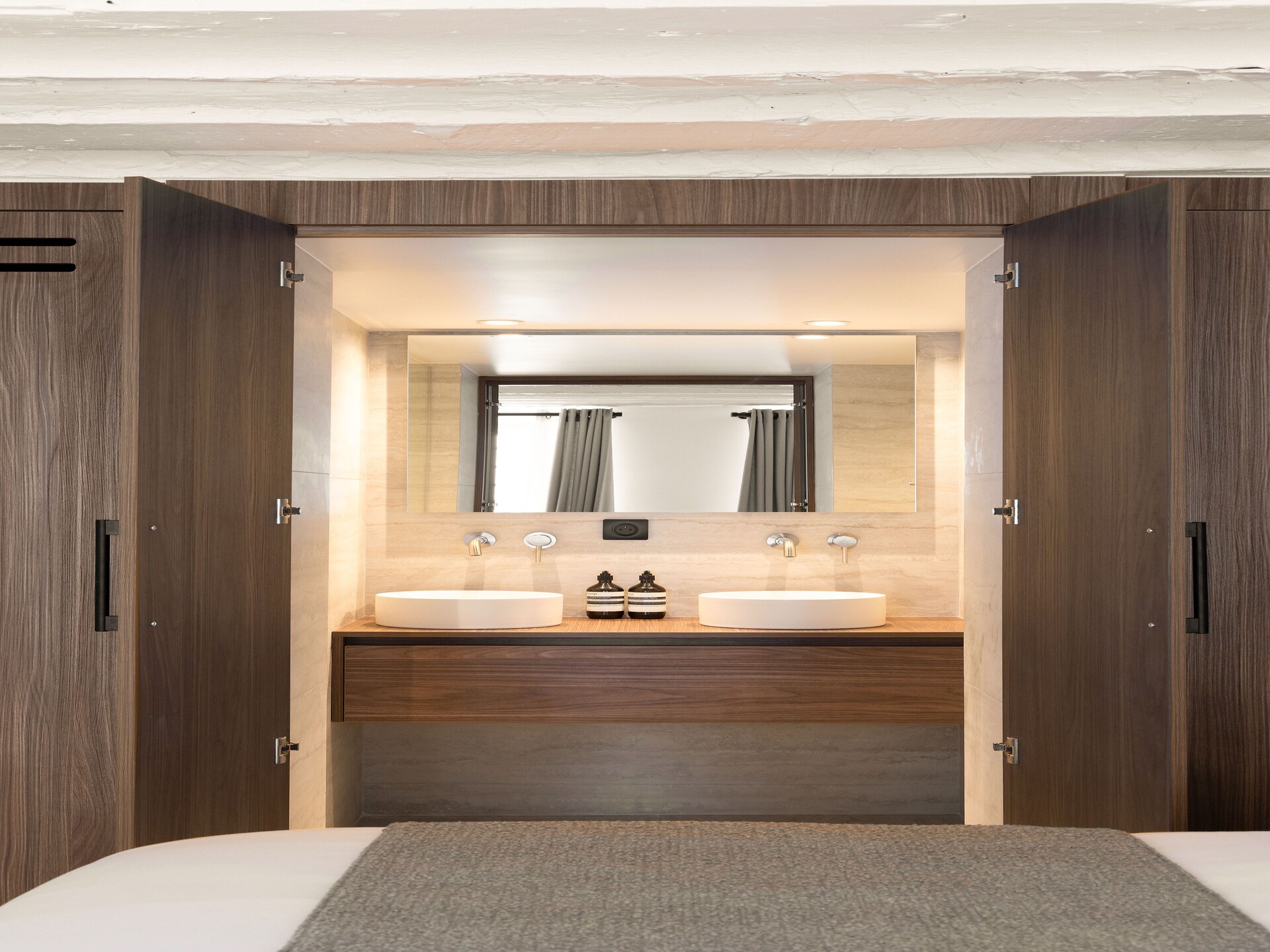 Licht appartement van 90m² in het hart van Parijs, vlakbij het Louvre - foto 16