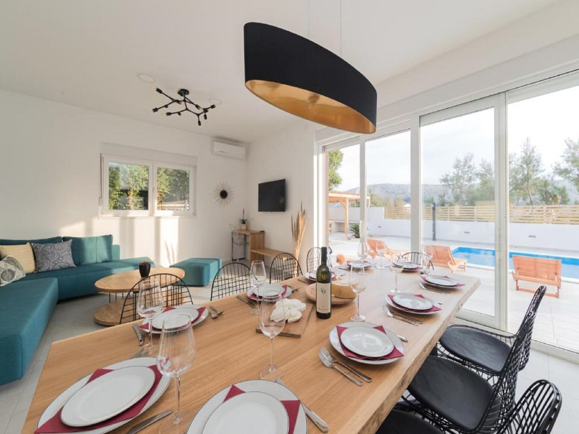 10-persoons luxe villa aan zee op Pag met zwembad - foto 3