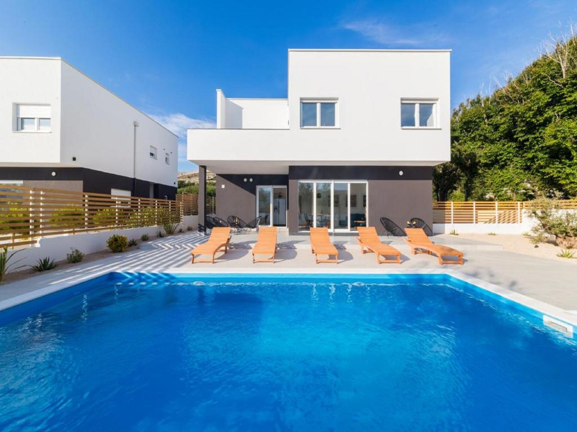 Aan zee: Luxe villa op Pag voor 10 personen met zwembad - foto 25