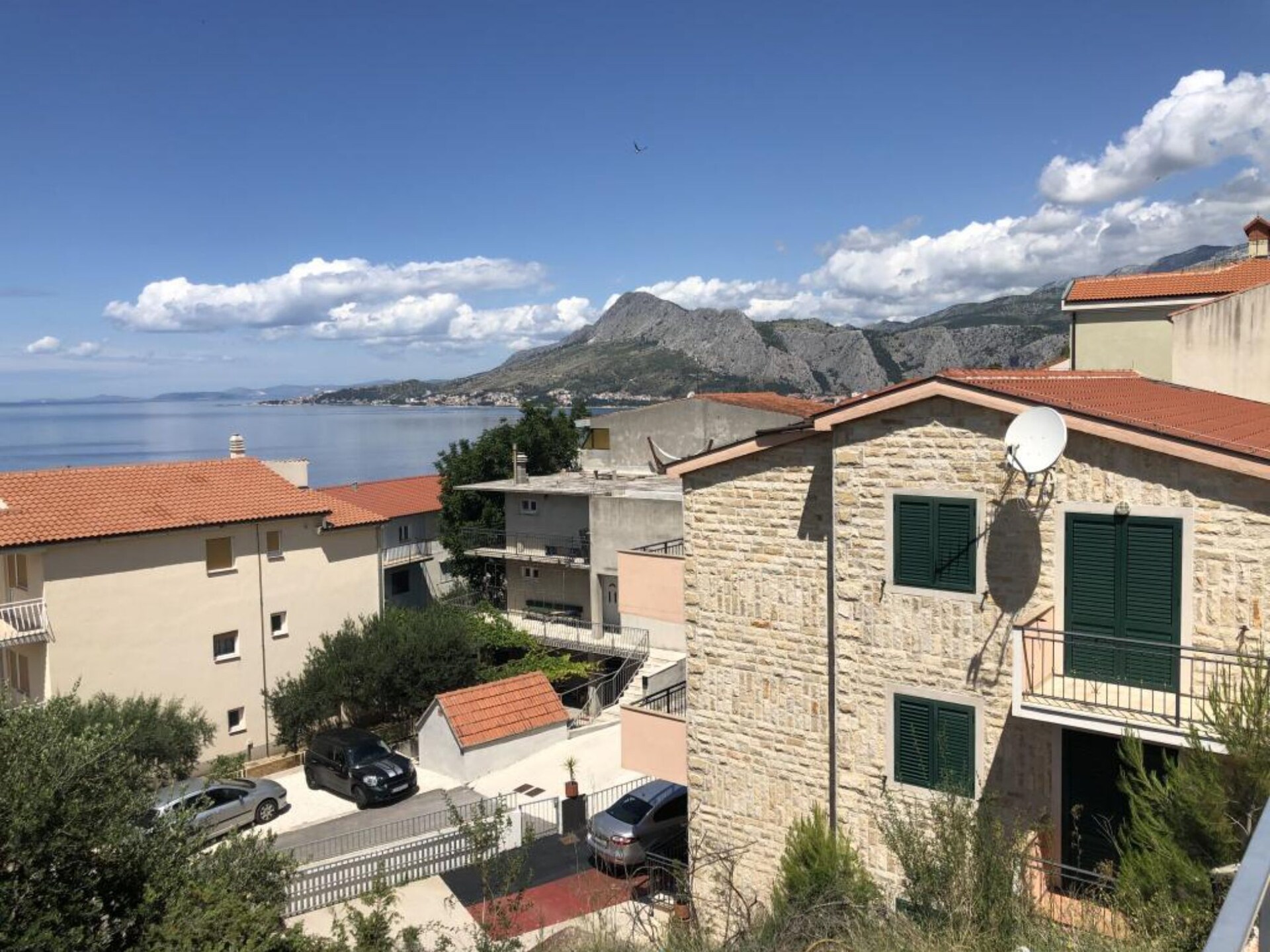 Appartement met terras en zeezicht in Omiš, 200m van het strand - foto 17