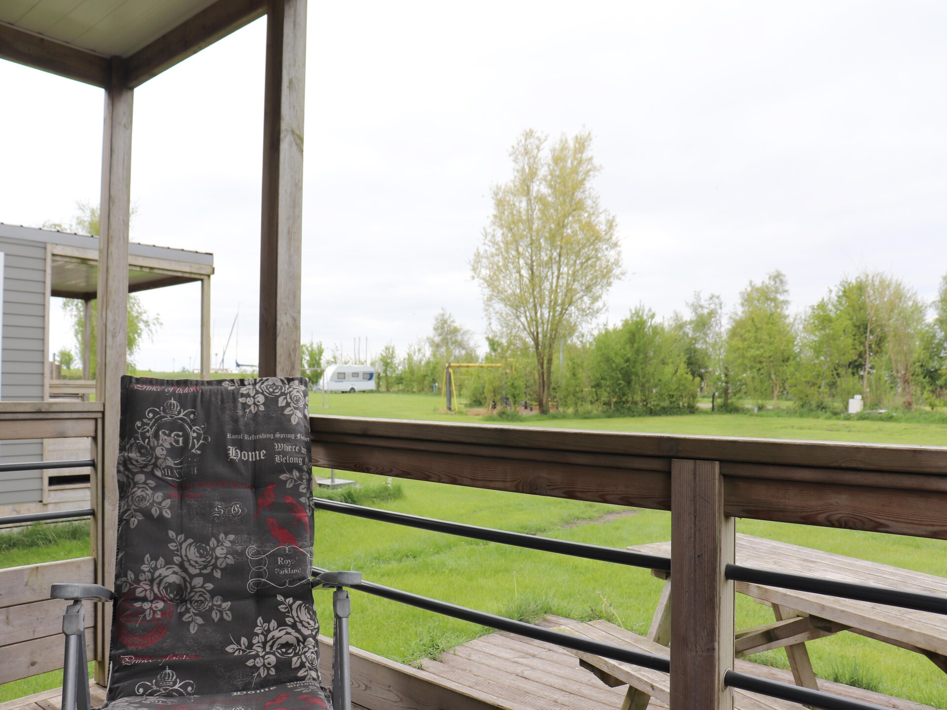 Terraslodge 1: Gezellig chalet aan het Hegermeer in Heeg - foto 5