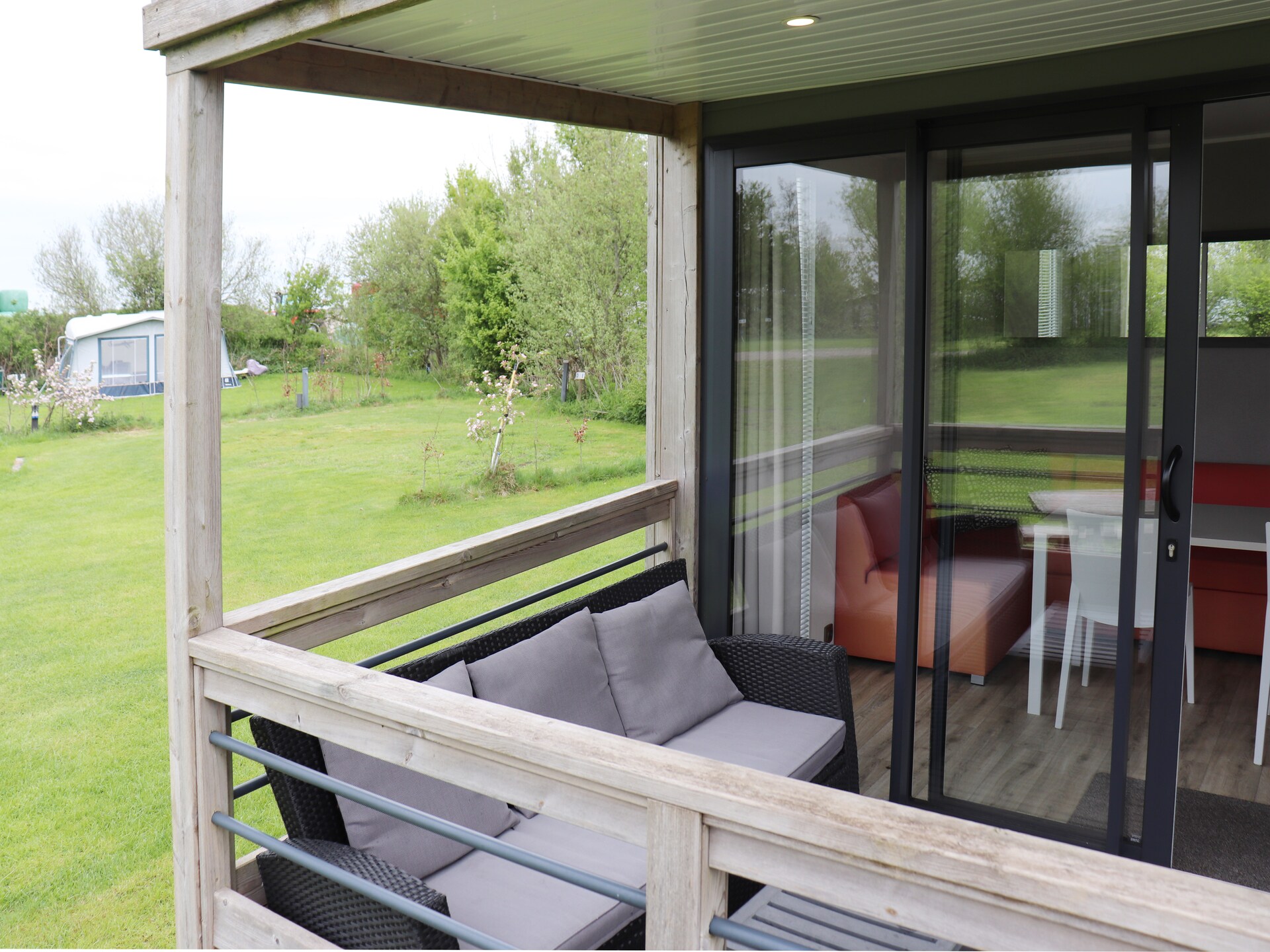 Terraslodge 1: Gezellig chalet aan het Hegermeer in Heeg - foto 19