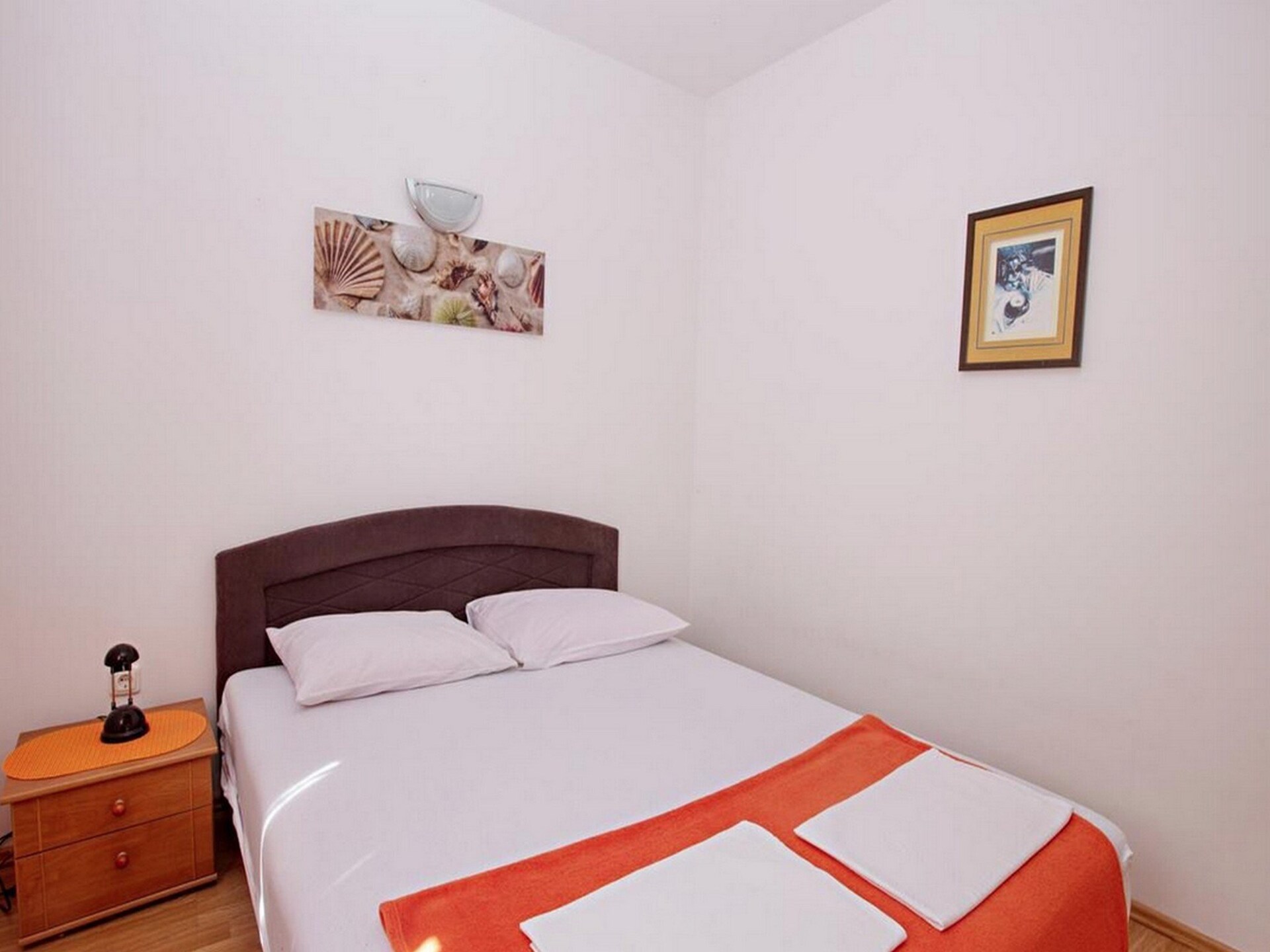 Tweeslaapkamerappartement met terras en balkon in Vodice, 400m van het strand - foto 8