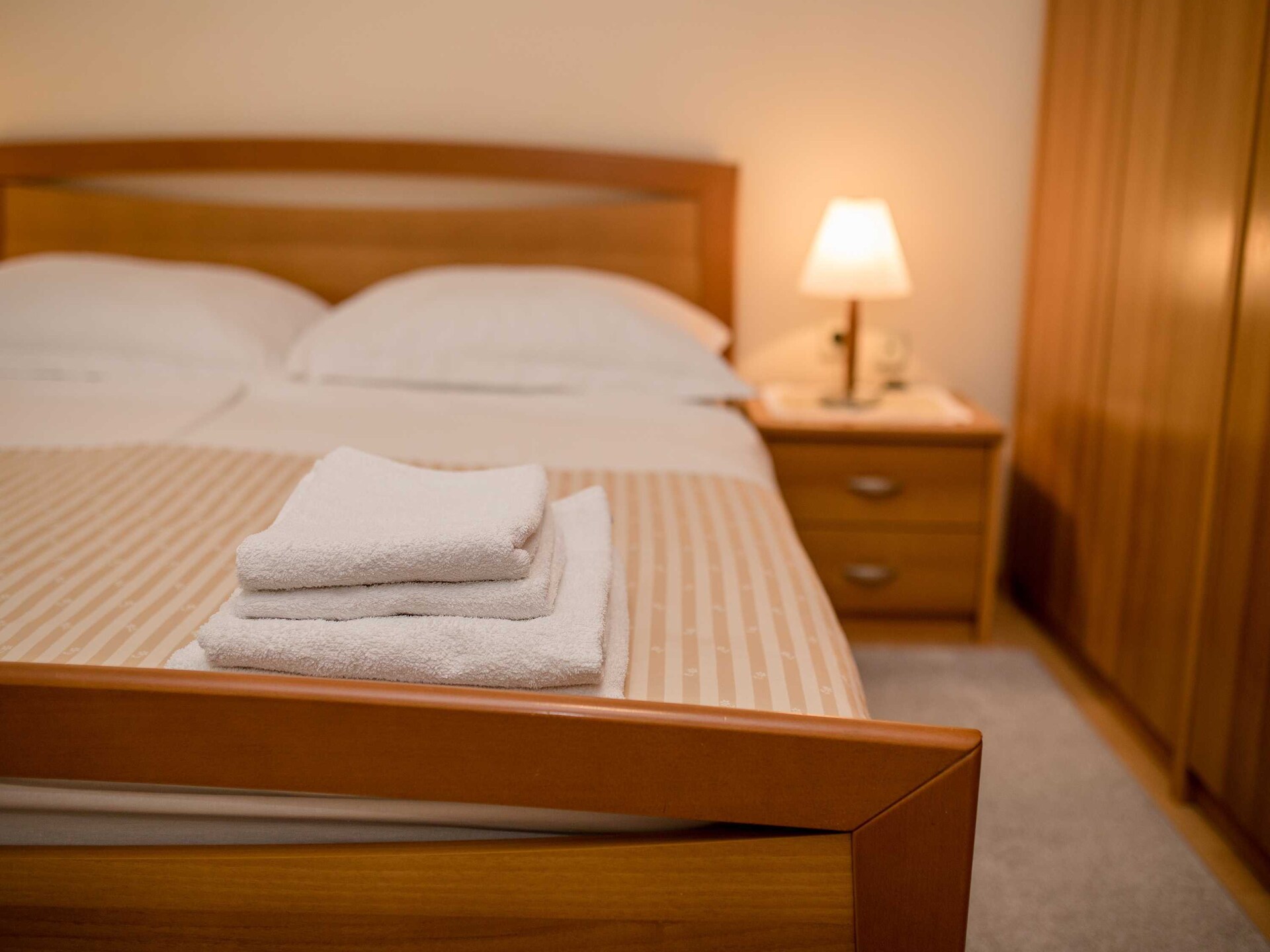 Comfortabele 3-persoons kamer met balkon en zeezicht in Supetarska Draga - foto 22