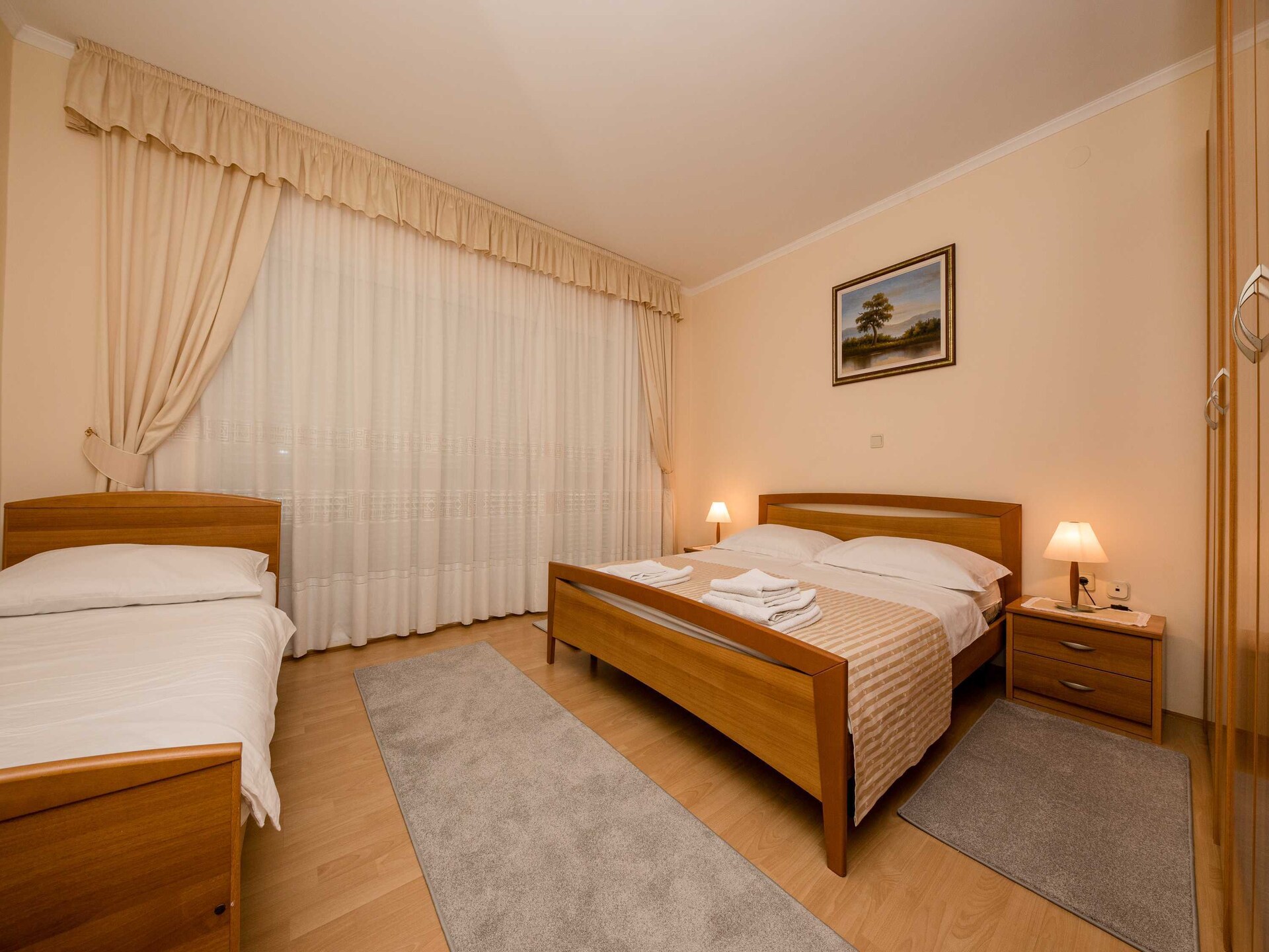 Comfortabele 3-persoons kamer met balkon en zeezicht in Supetarska Draga - foto 20