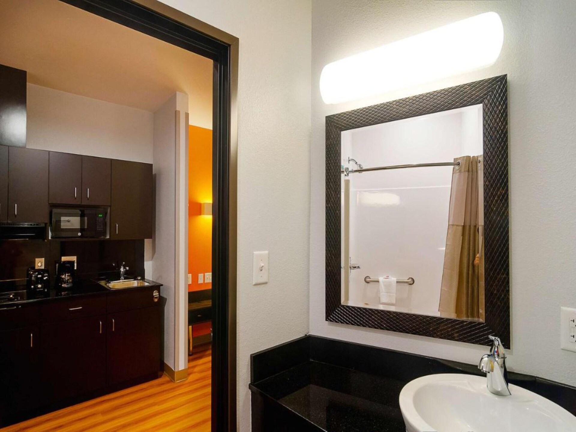 Knus appartement in Midland met kitchenette, ideaal voor twee - foto 21