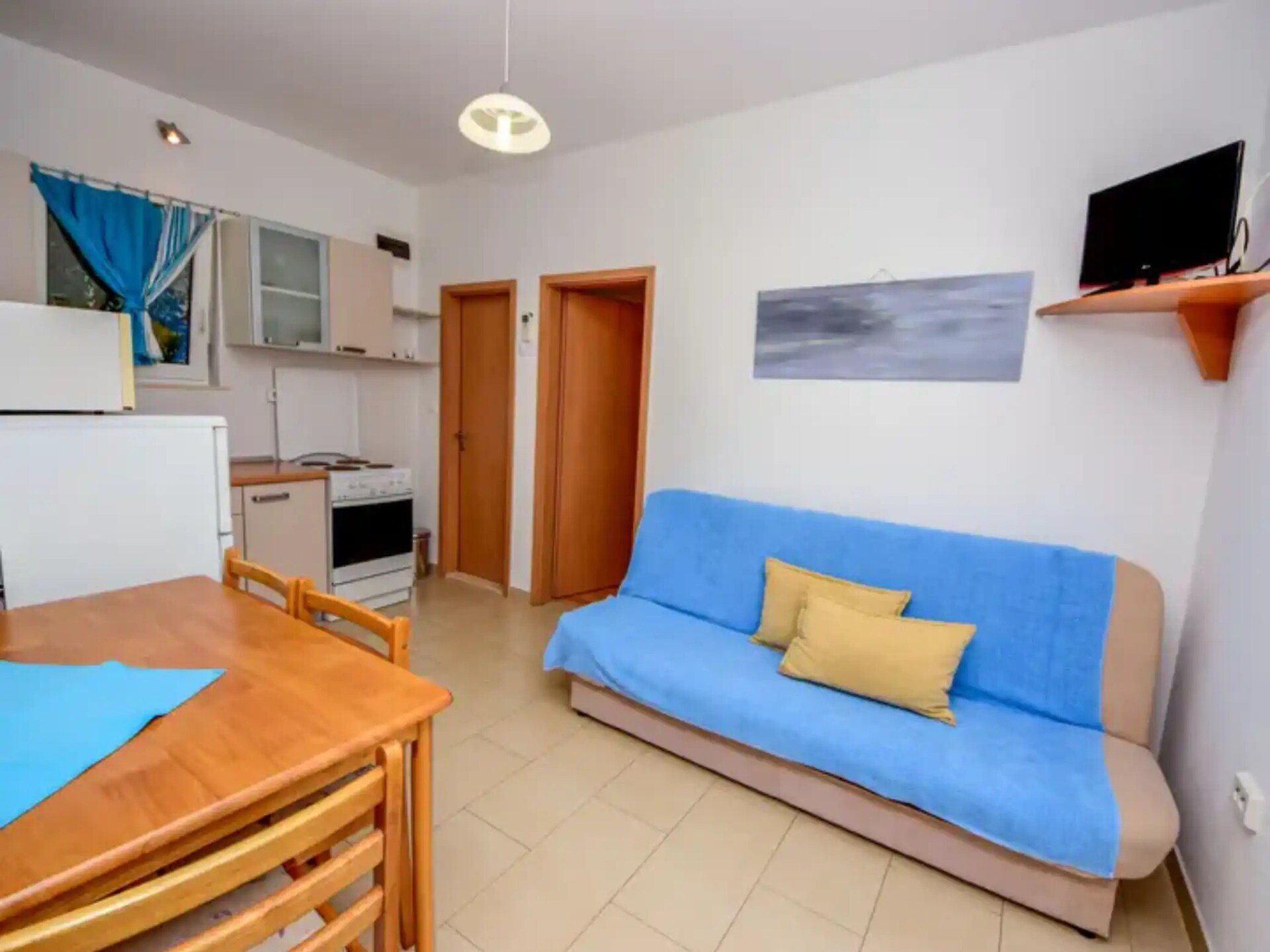 Op 300 m van het strand: Vakantiehuis Coastal Breeze House in Sumartin - foto 1