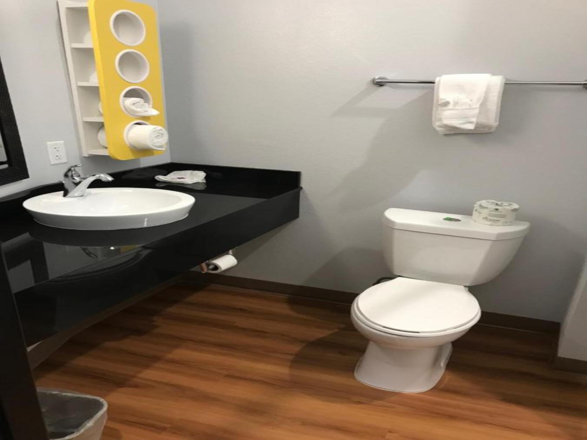 Comfortabel appartement met 2 queensize bedden in Midland, TX - foto 21