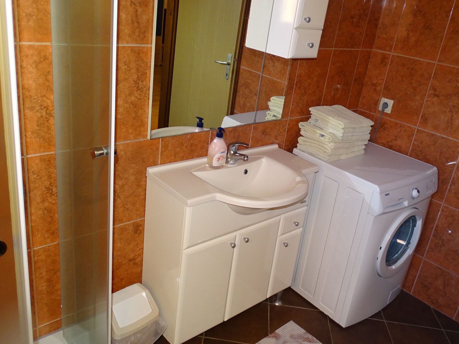 4-persoons appartement aan het strand in Sukosan - foto 10