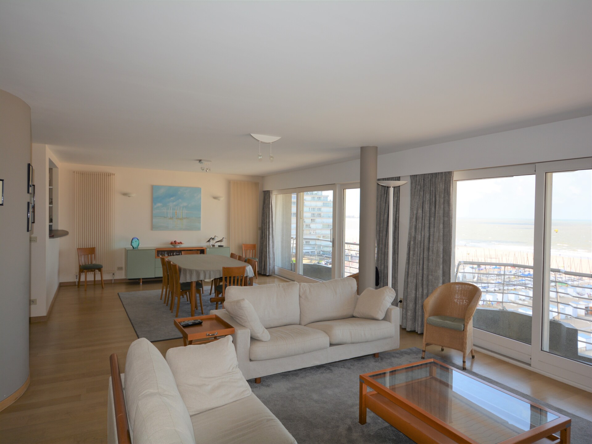 Luxe 5-slaapkamer appartement aan de zeedijk in Duinbergen voor 10 personen - foto 1