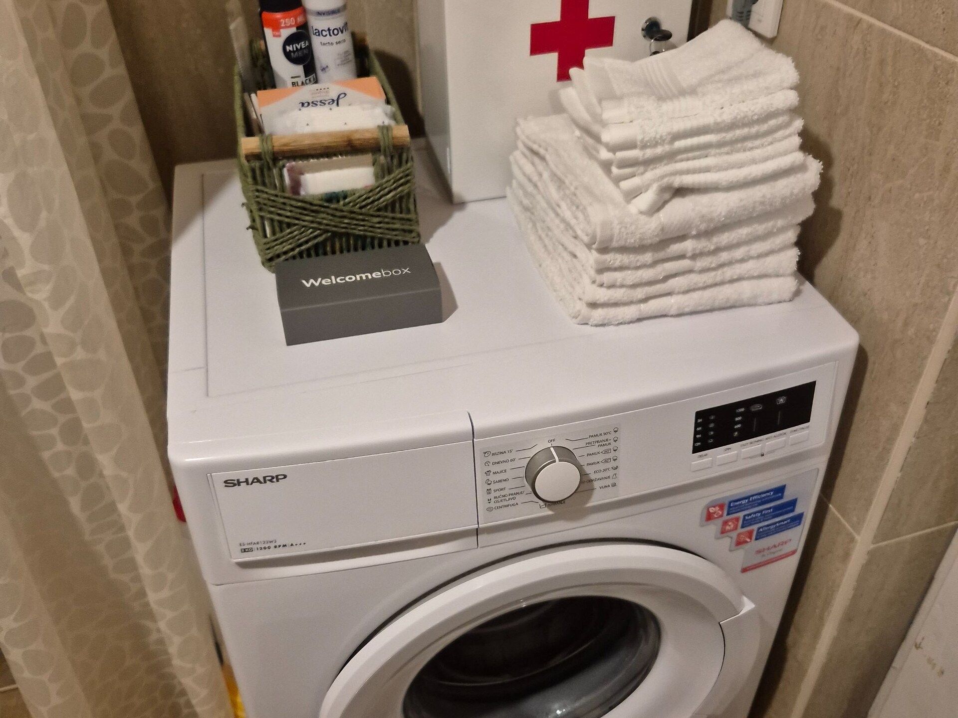 Knus vakantiehuis voor 6 personen met WiFi in het rustige Brezane Lekenicke - foto 17
