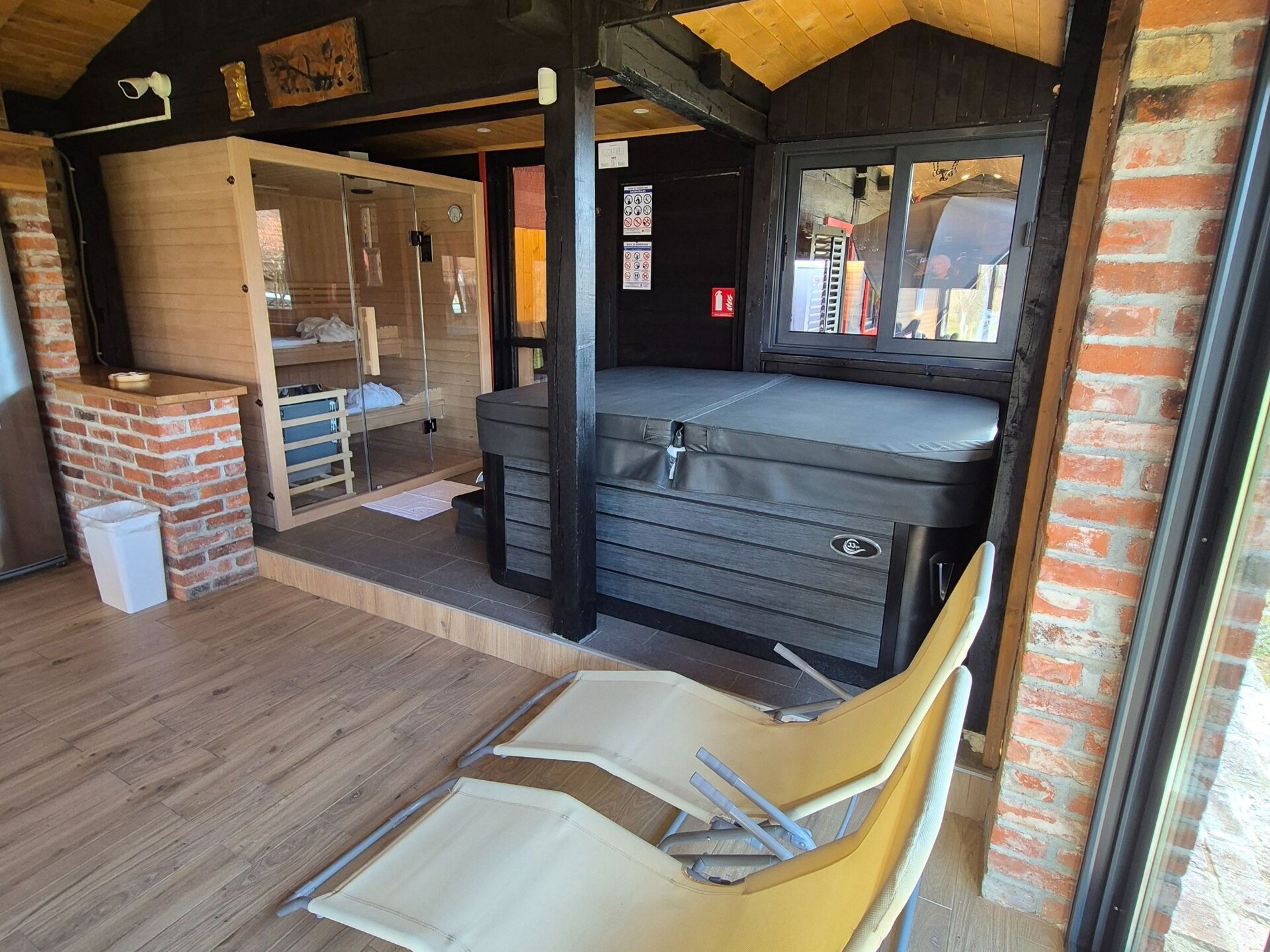 Knus vakantiehuis voor 6 personen met WiFi in het rustige Brezane Lekenicke - foto 30